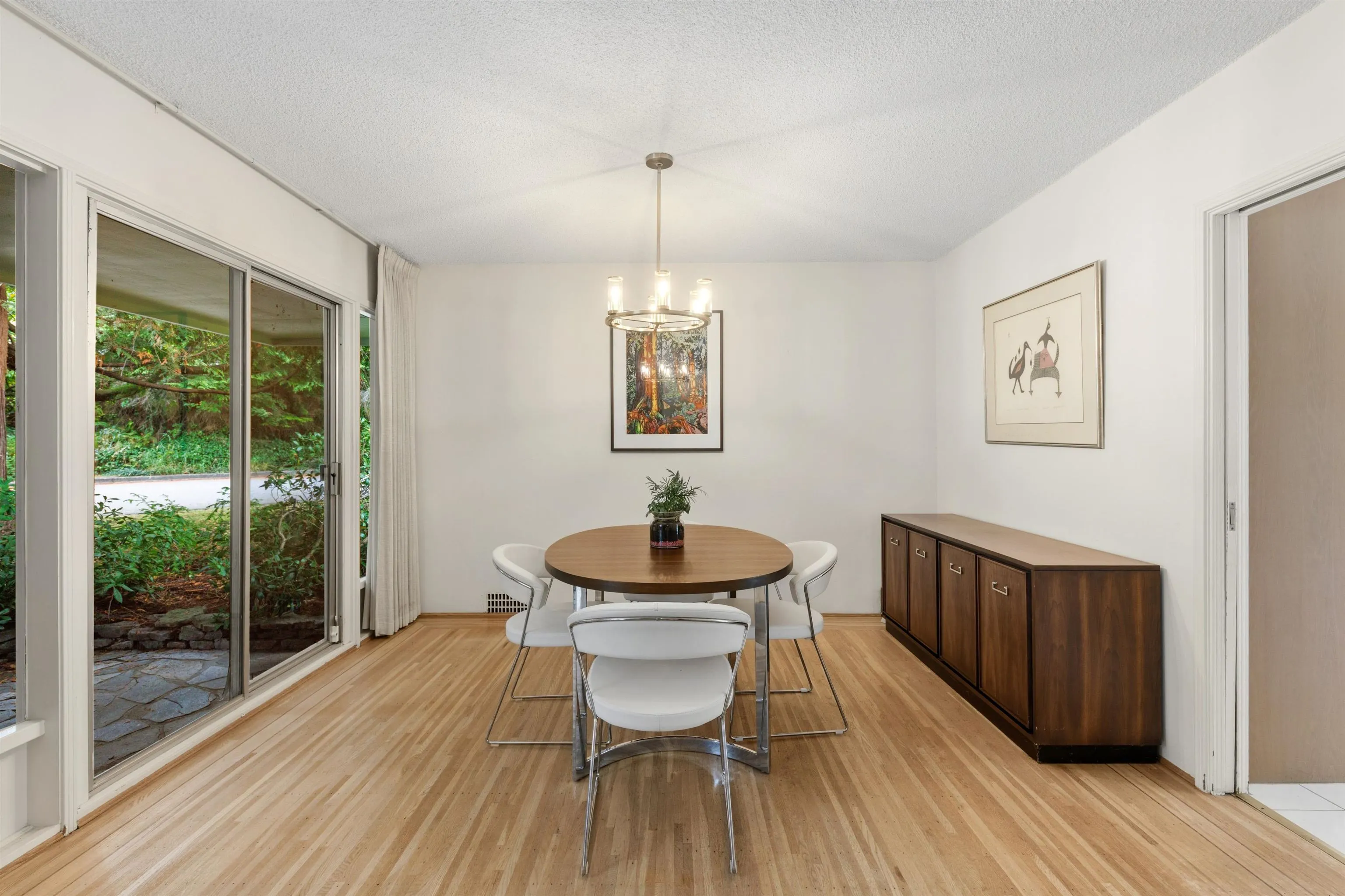 3692 Sunnycrest Drive