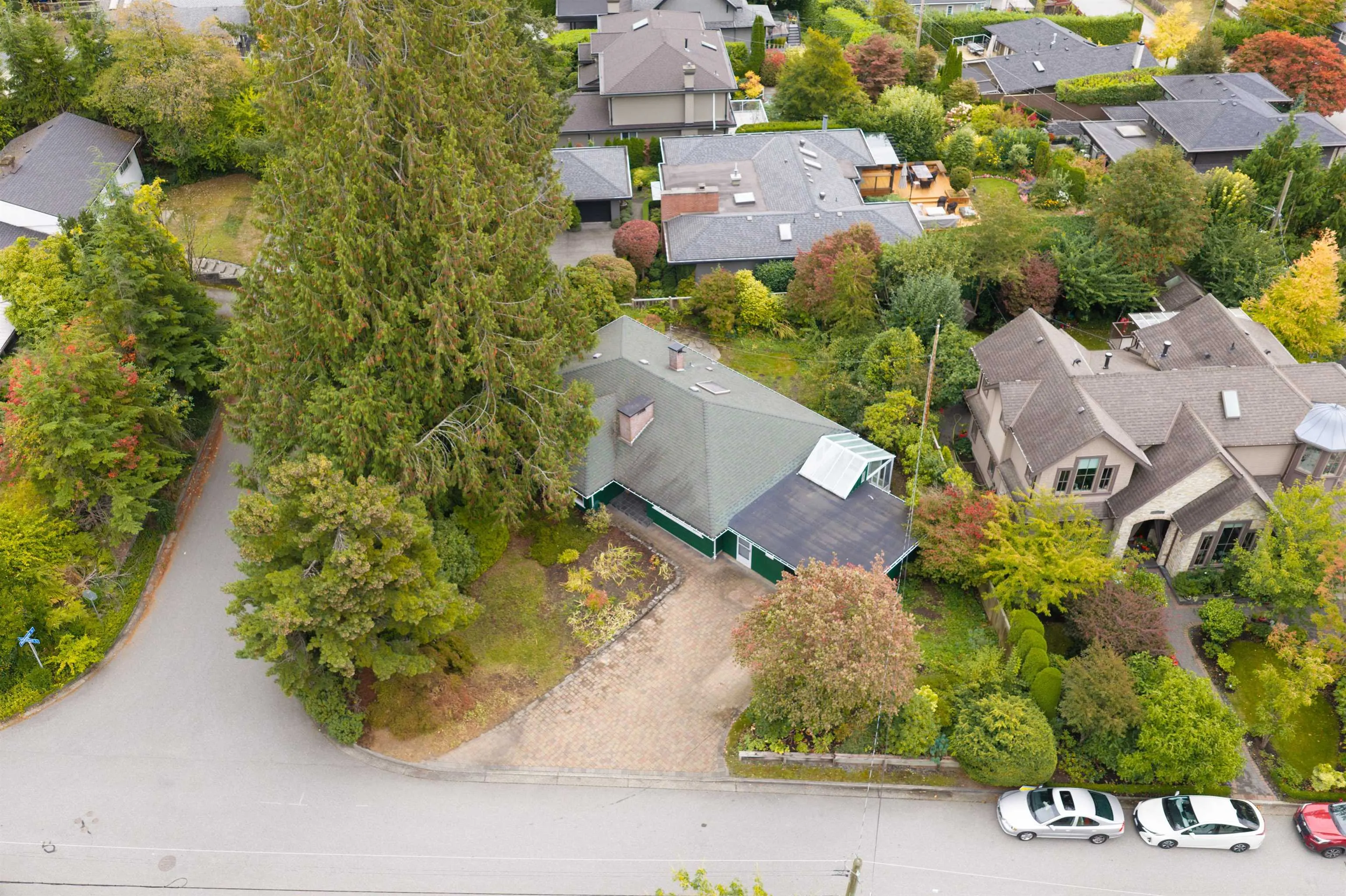 3692 Sunnycrest Drive