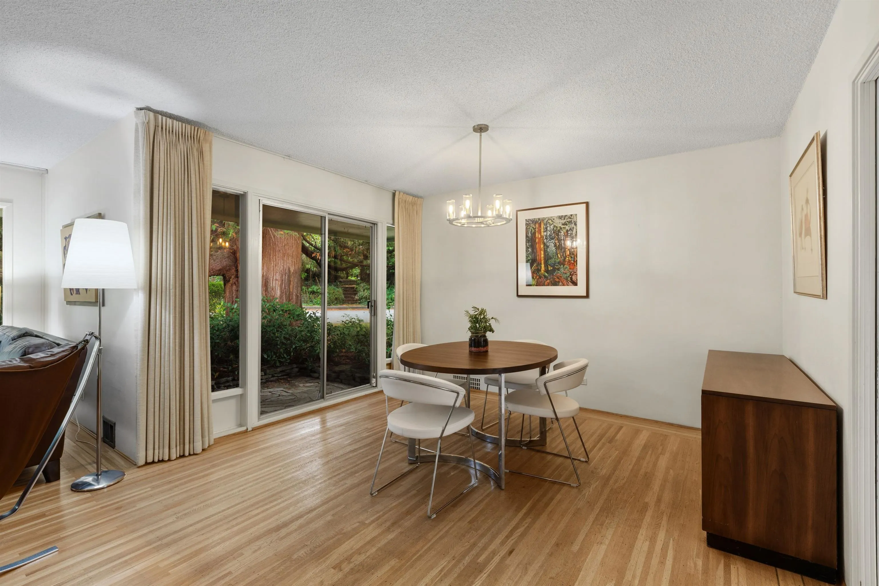3692 Sunnycrest Drive
