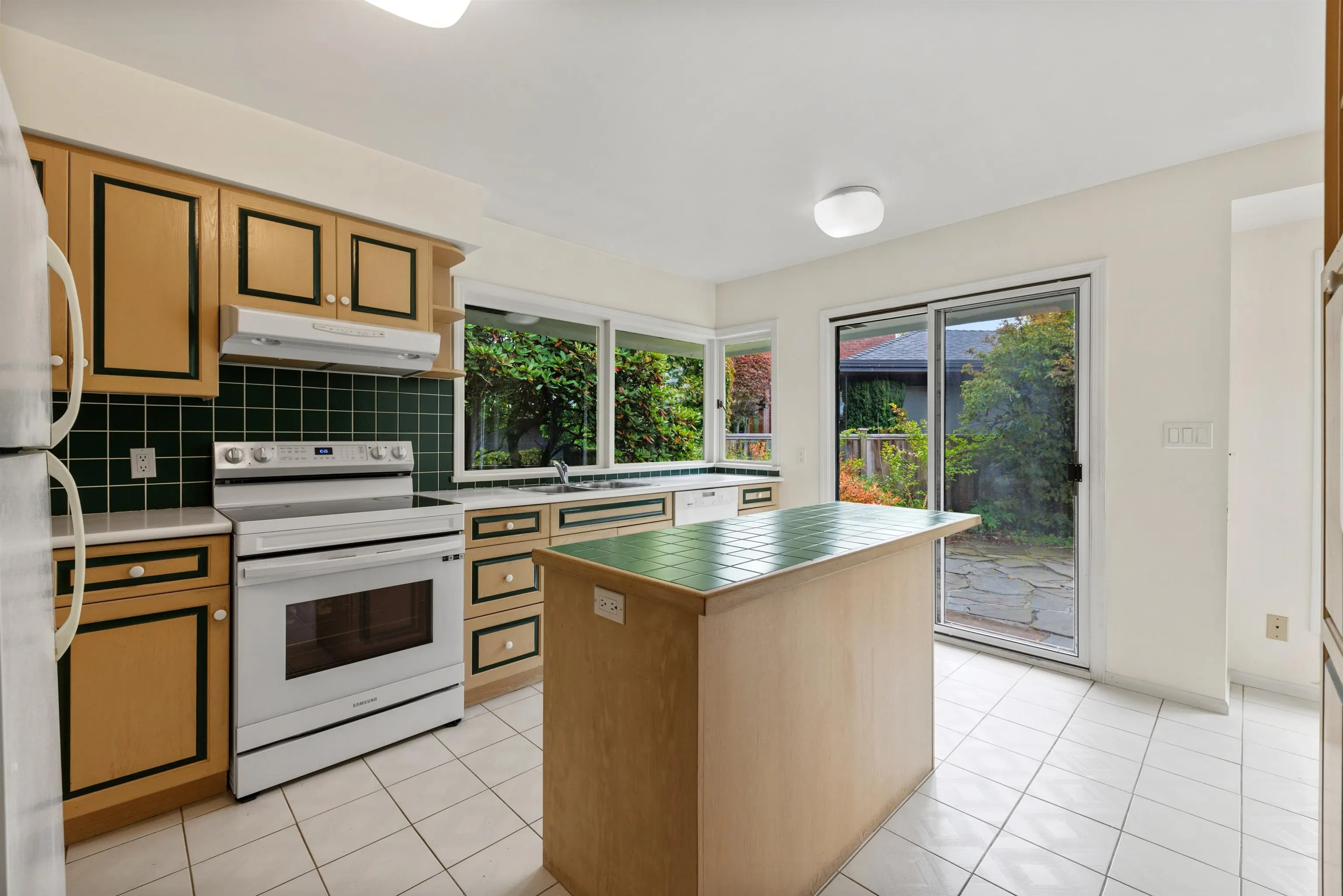 3692 Sunnycrest Drive
