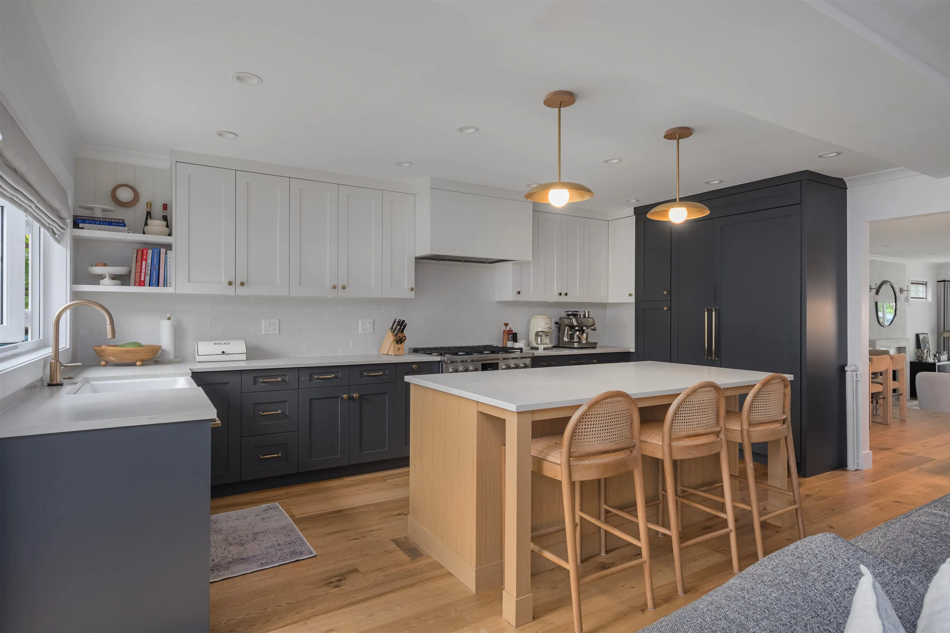 3250 W 37th Avenue