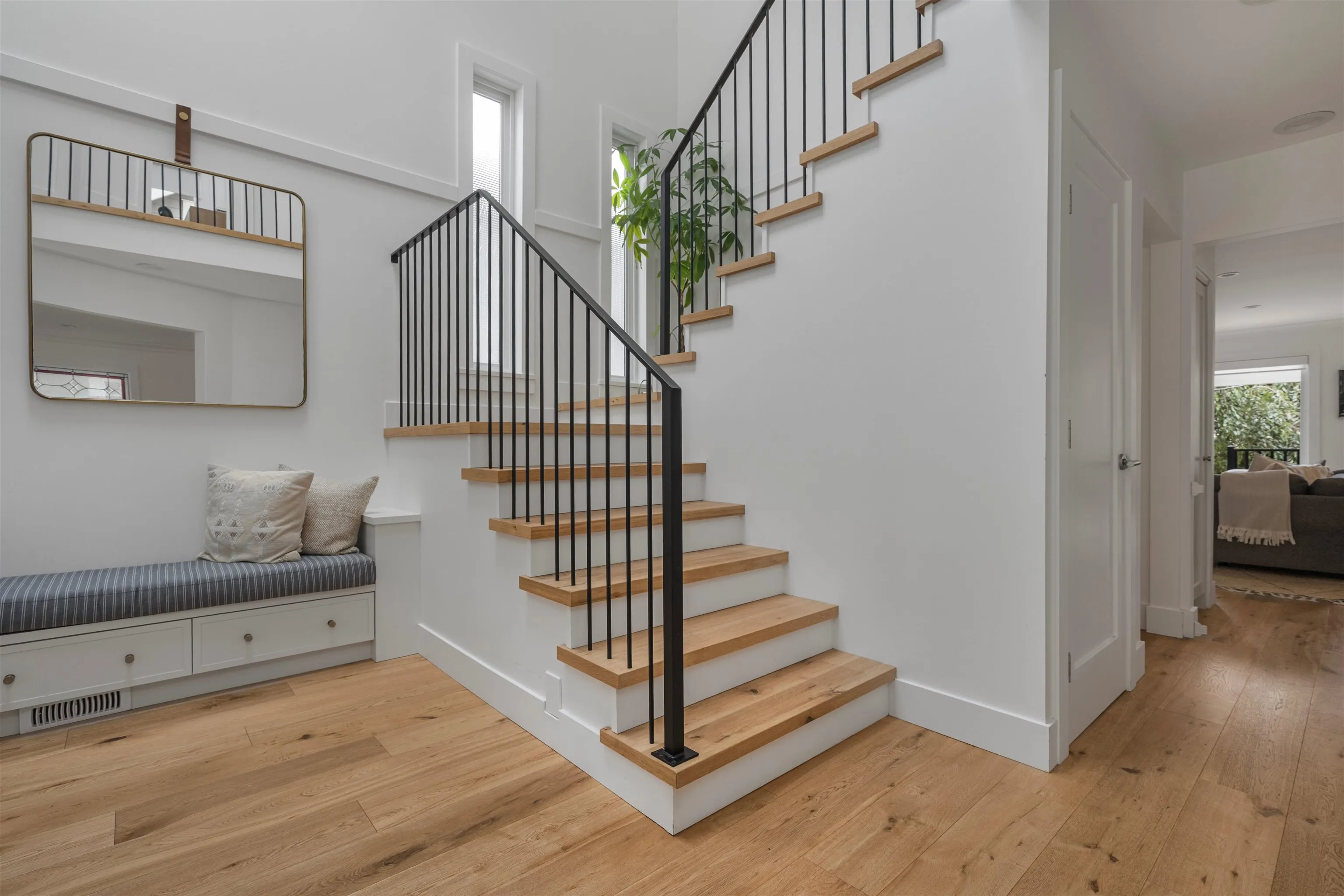 3250 W 37th Avenue