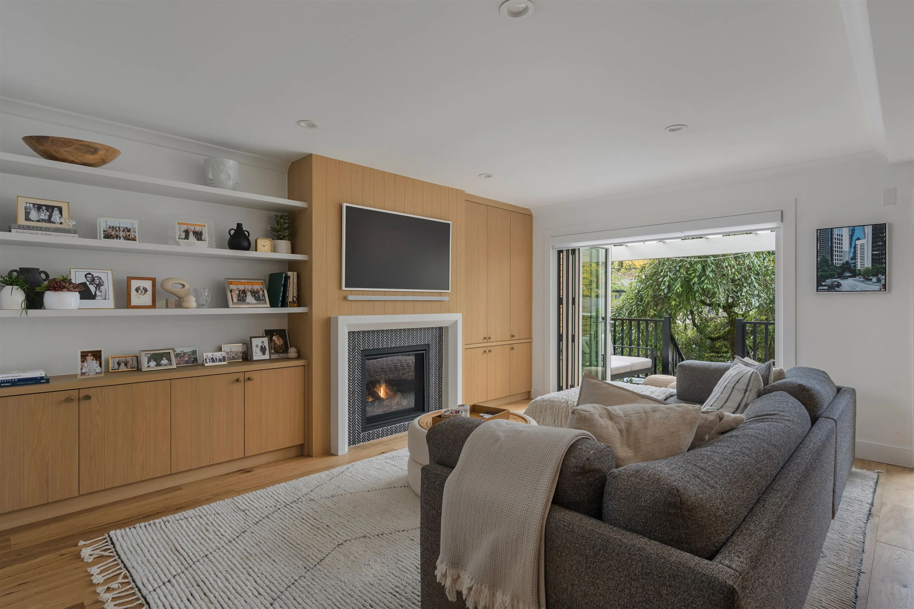 3250 W 37th Avenue