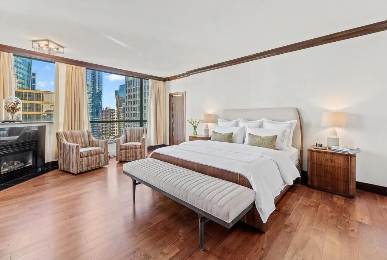 1239 W Georgia Street #2001