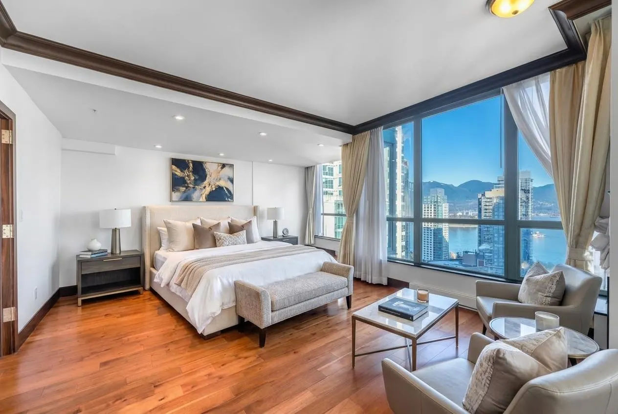1239 W Georgia Street #2001