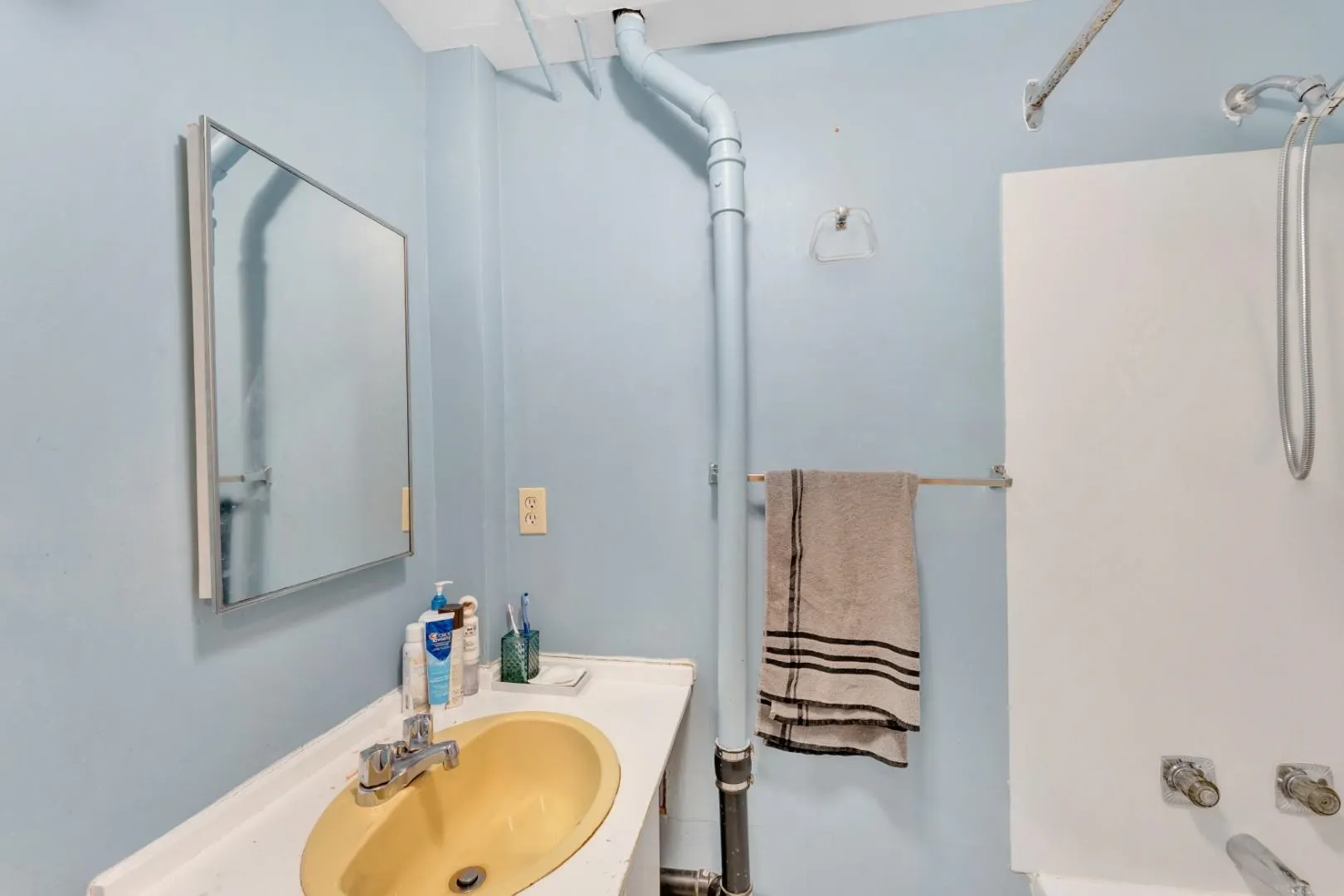 2915 Norman Avenue #102
