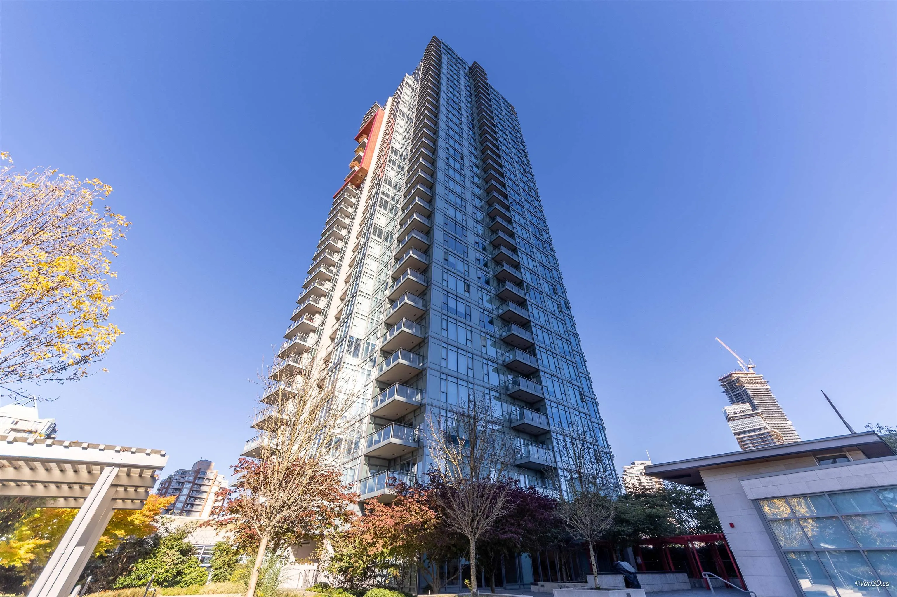 4688 Kingsway #3606