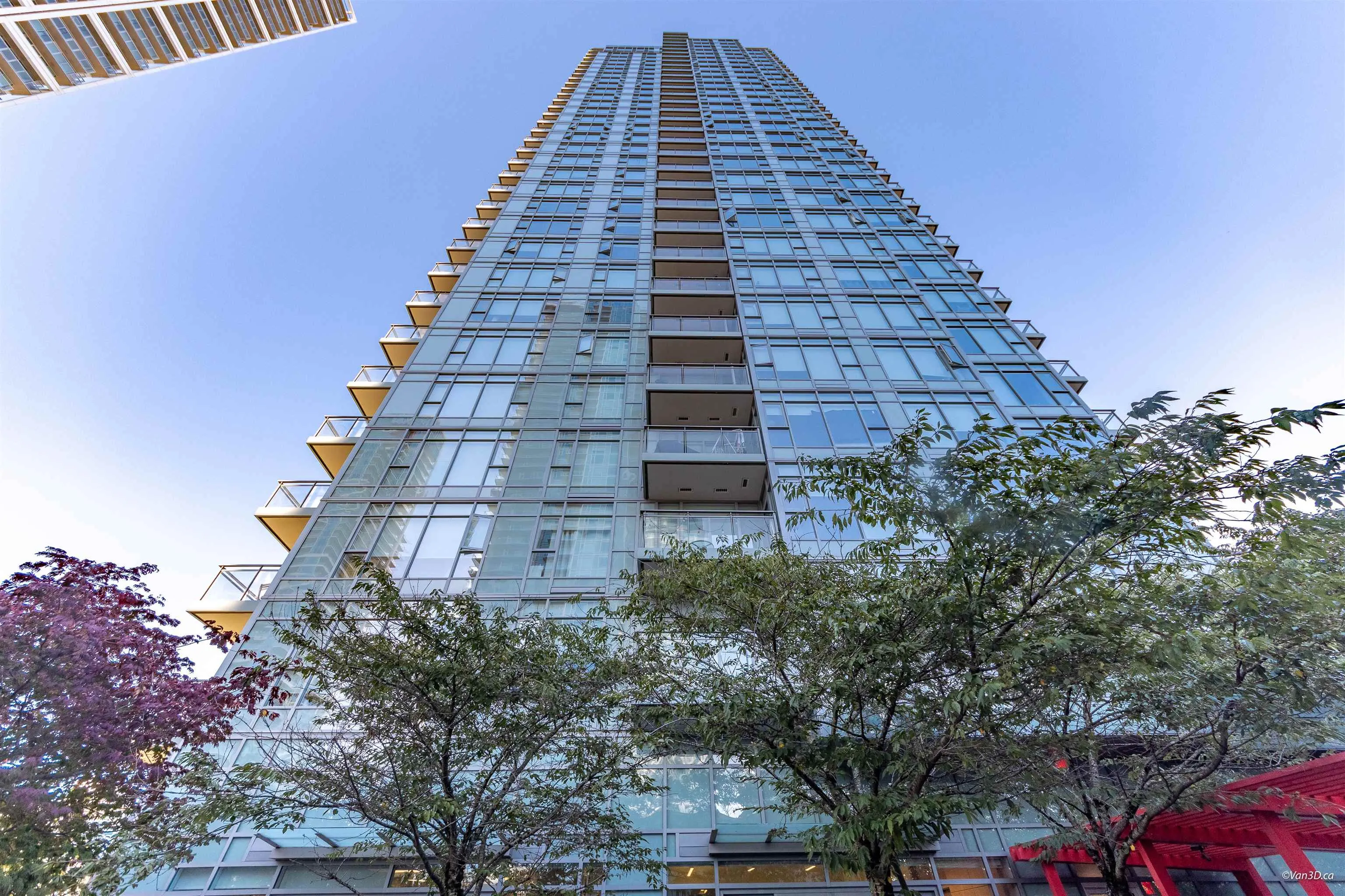 4688 Kingsway #3606