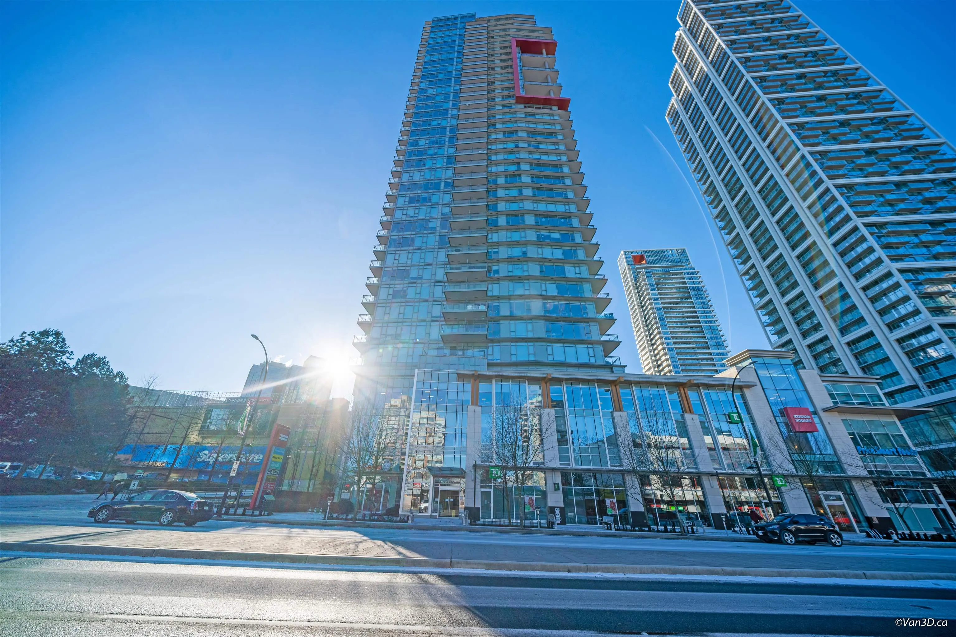 4688 Kingsway #3606