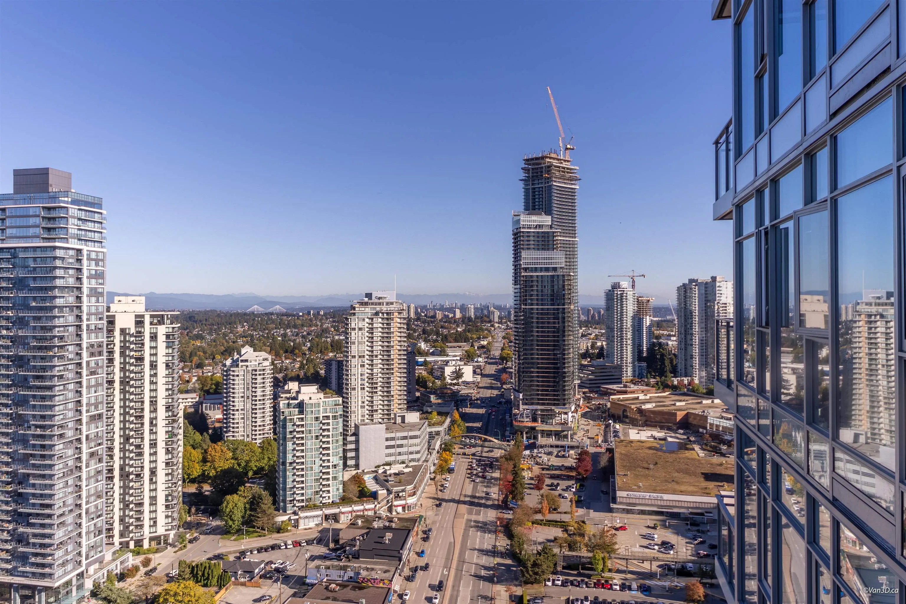 4688 Kingsway #3606
