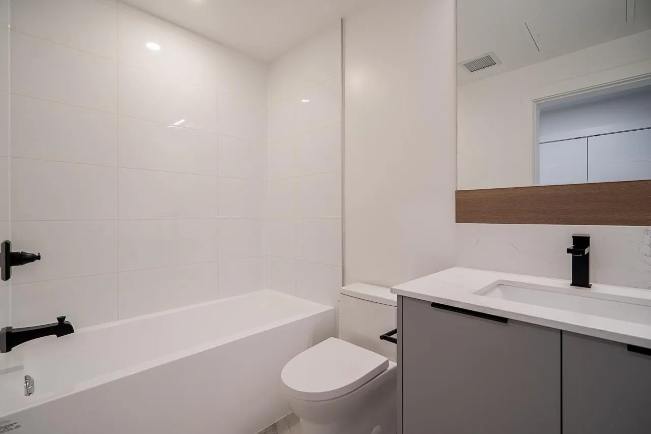10778 138 Street #405