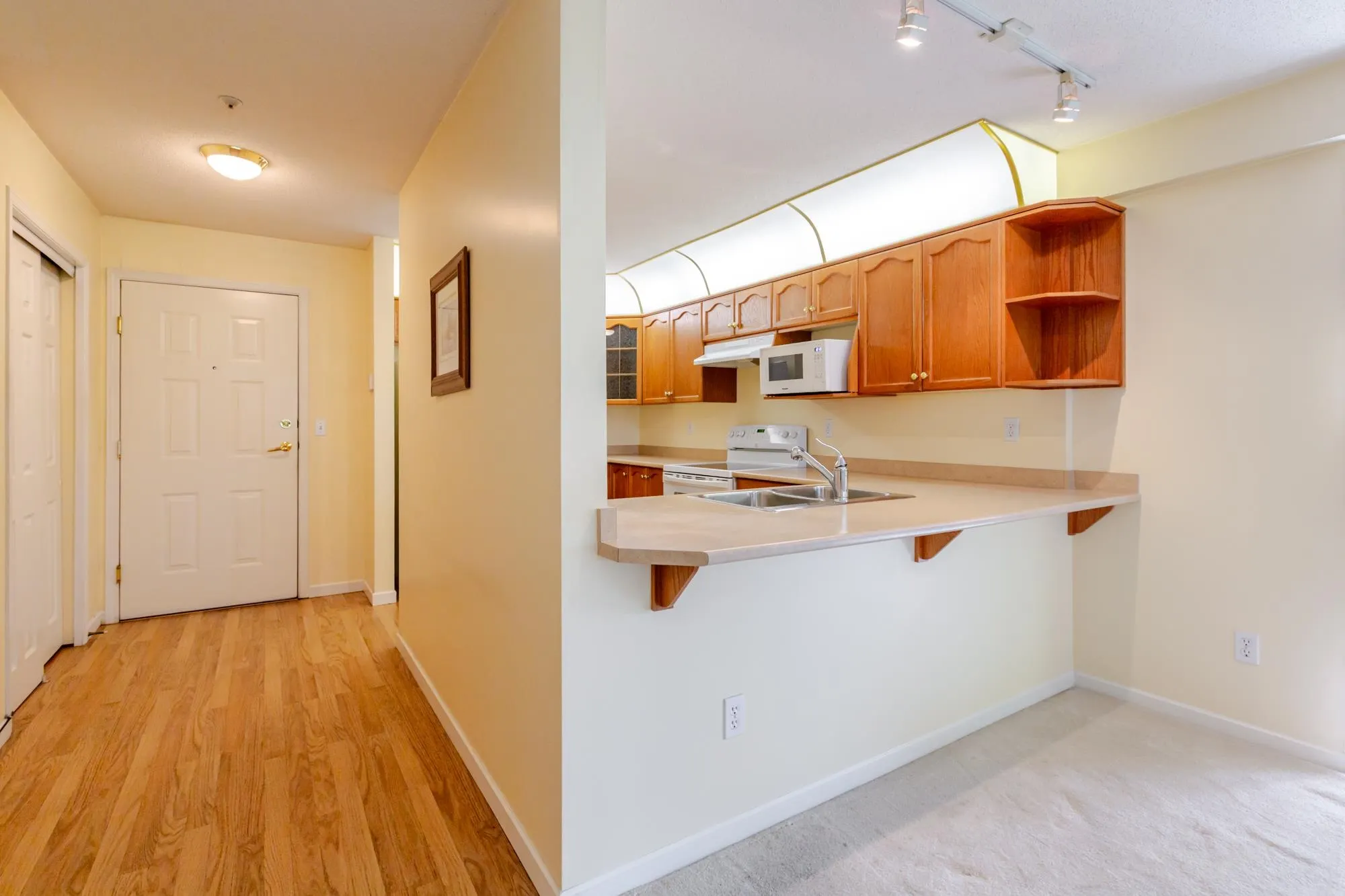 78 Richmond Street #412