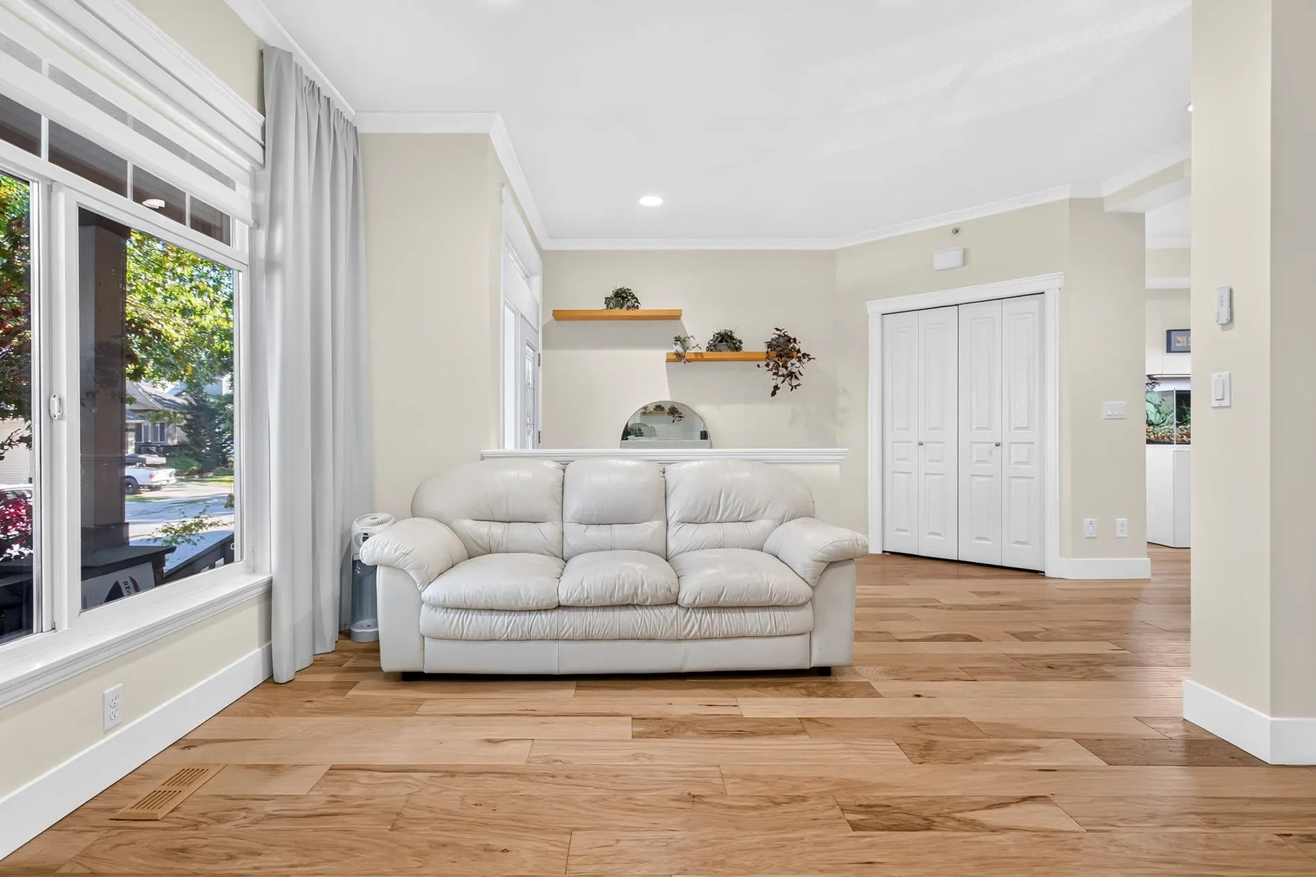11259 Blaney Crescent