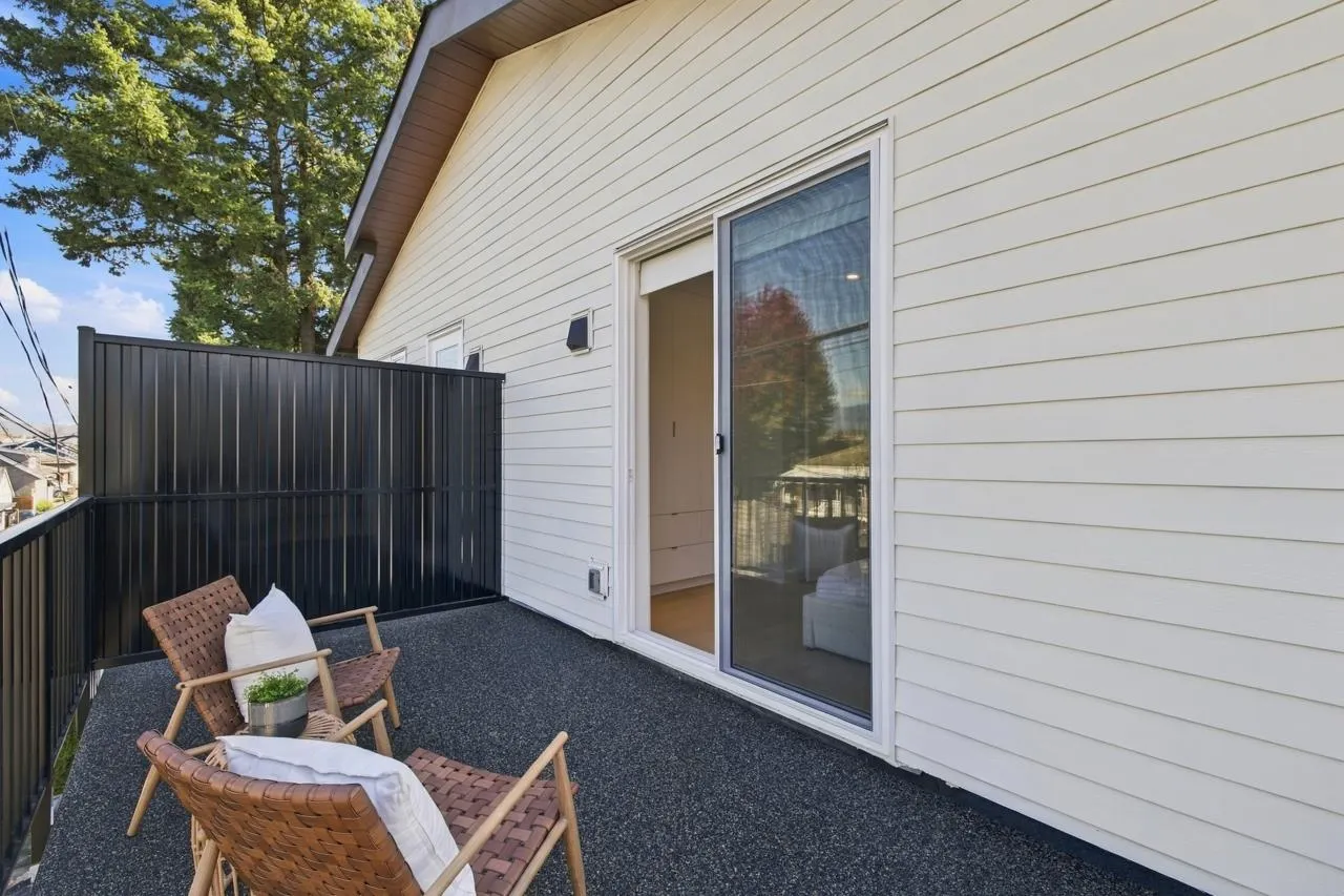 3183 Graveley Street #1