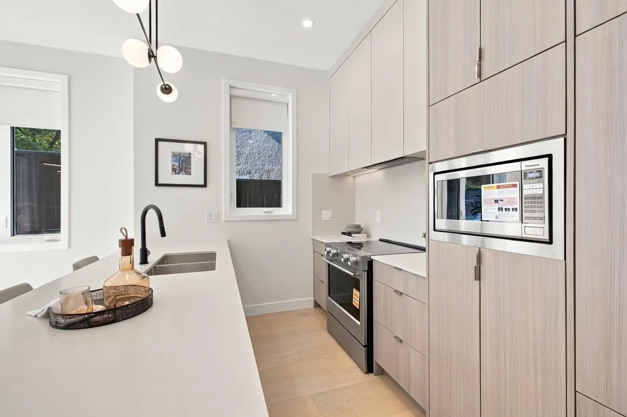 3185 Graveley Street #1