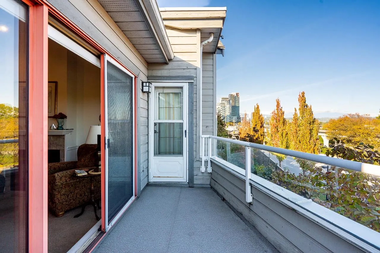 323 Governors Court #33