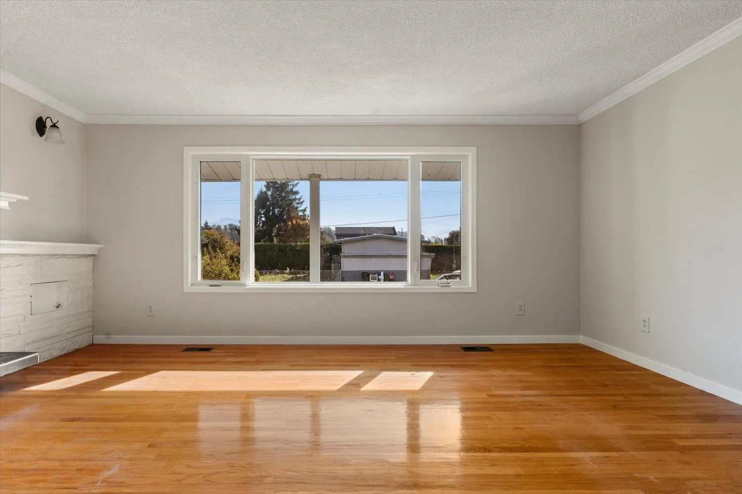 46705 Emerald Drive