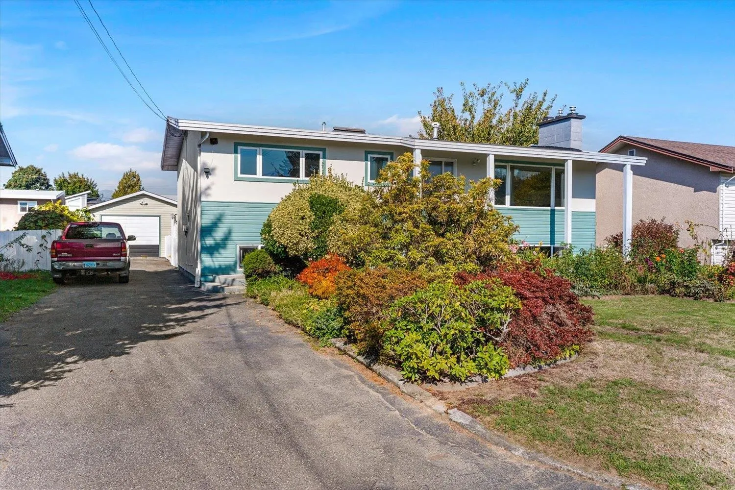 46705 Emerald Drive