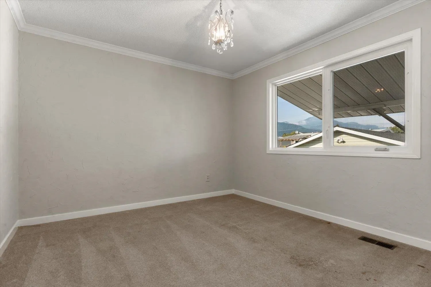 46705 Emerald Drive