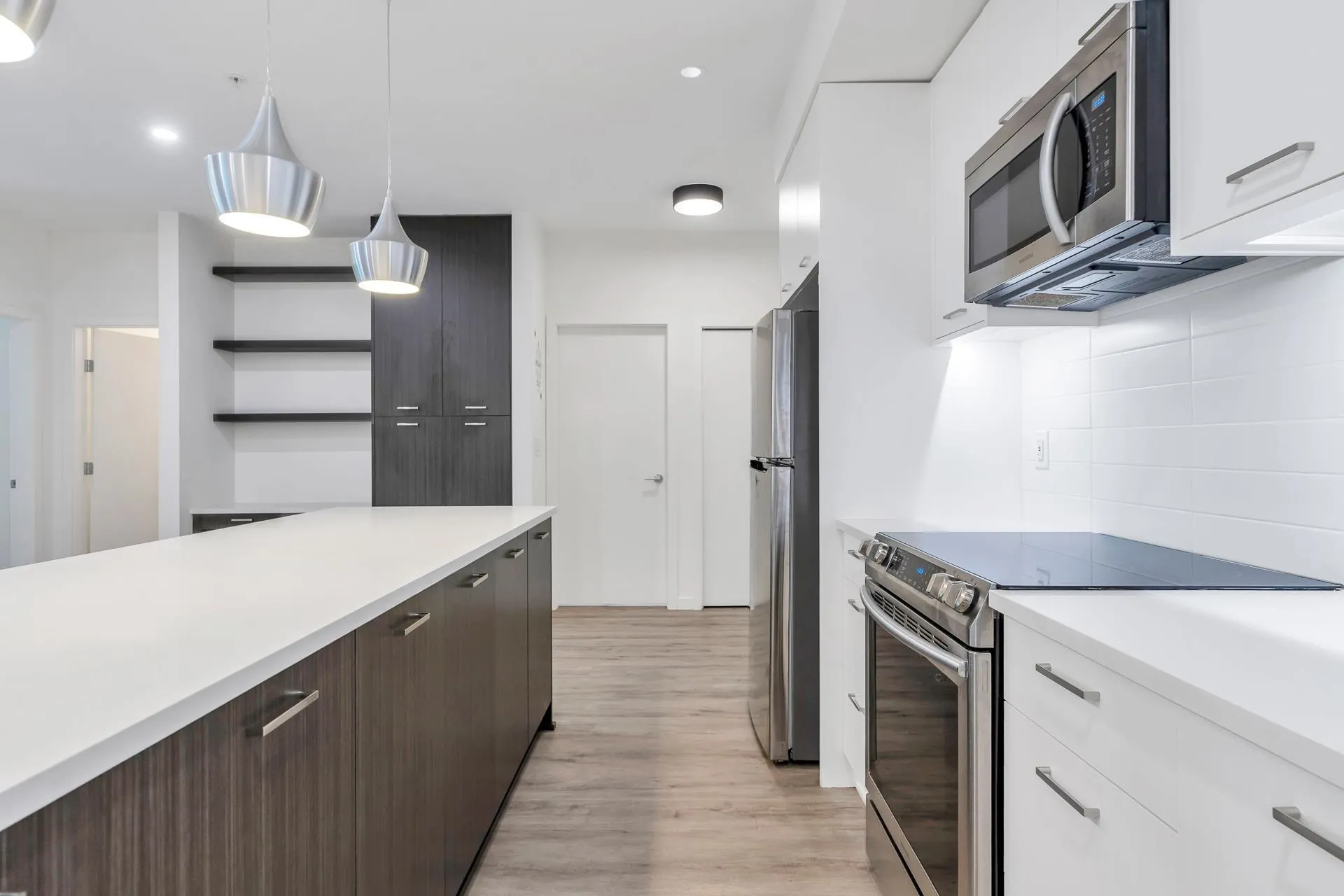 20087 68 Avenue #B005