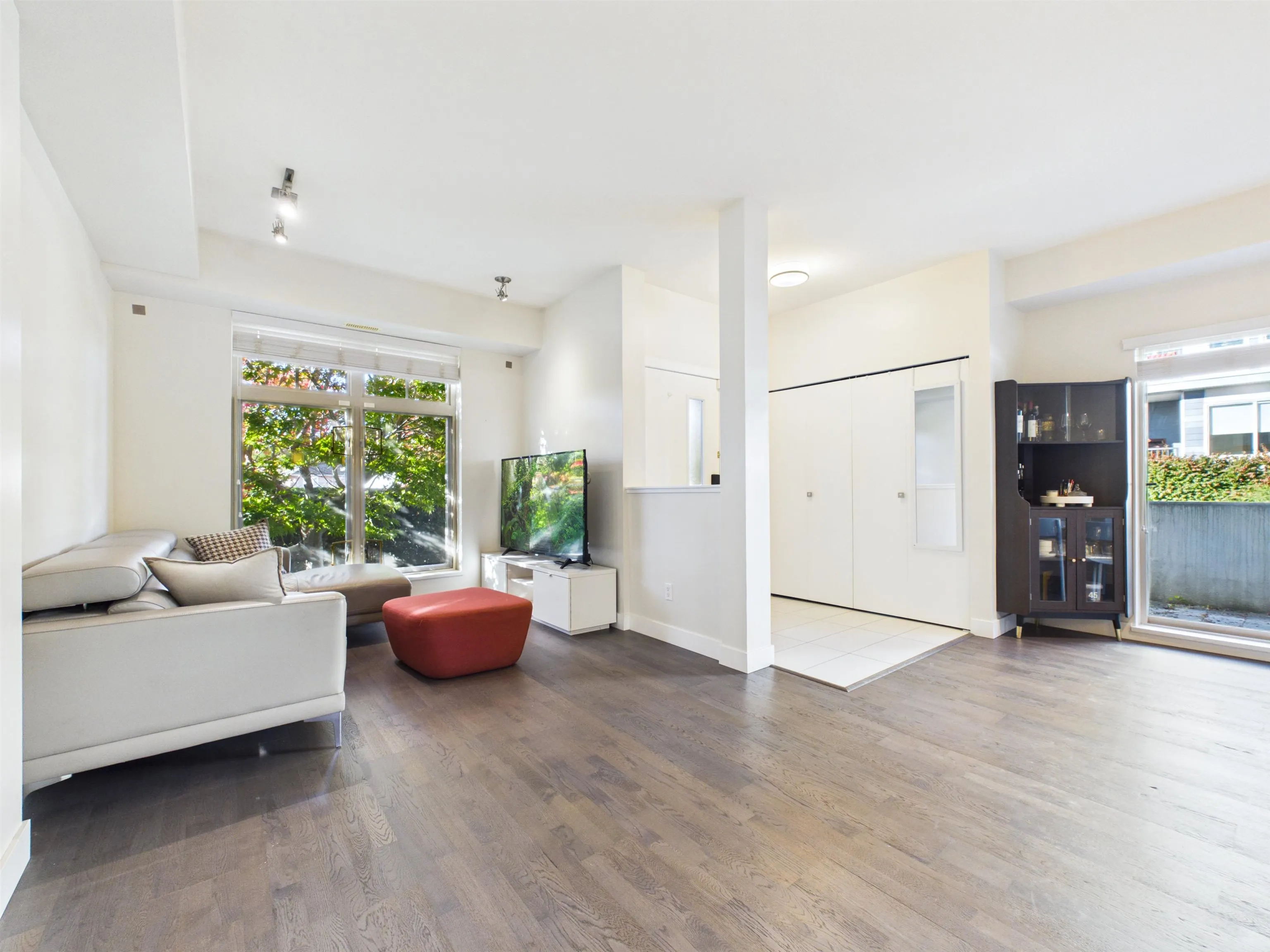 10119 River Drive #1