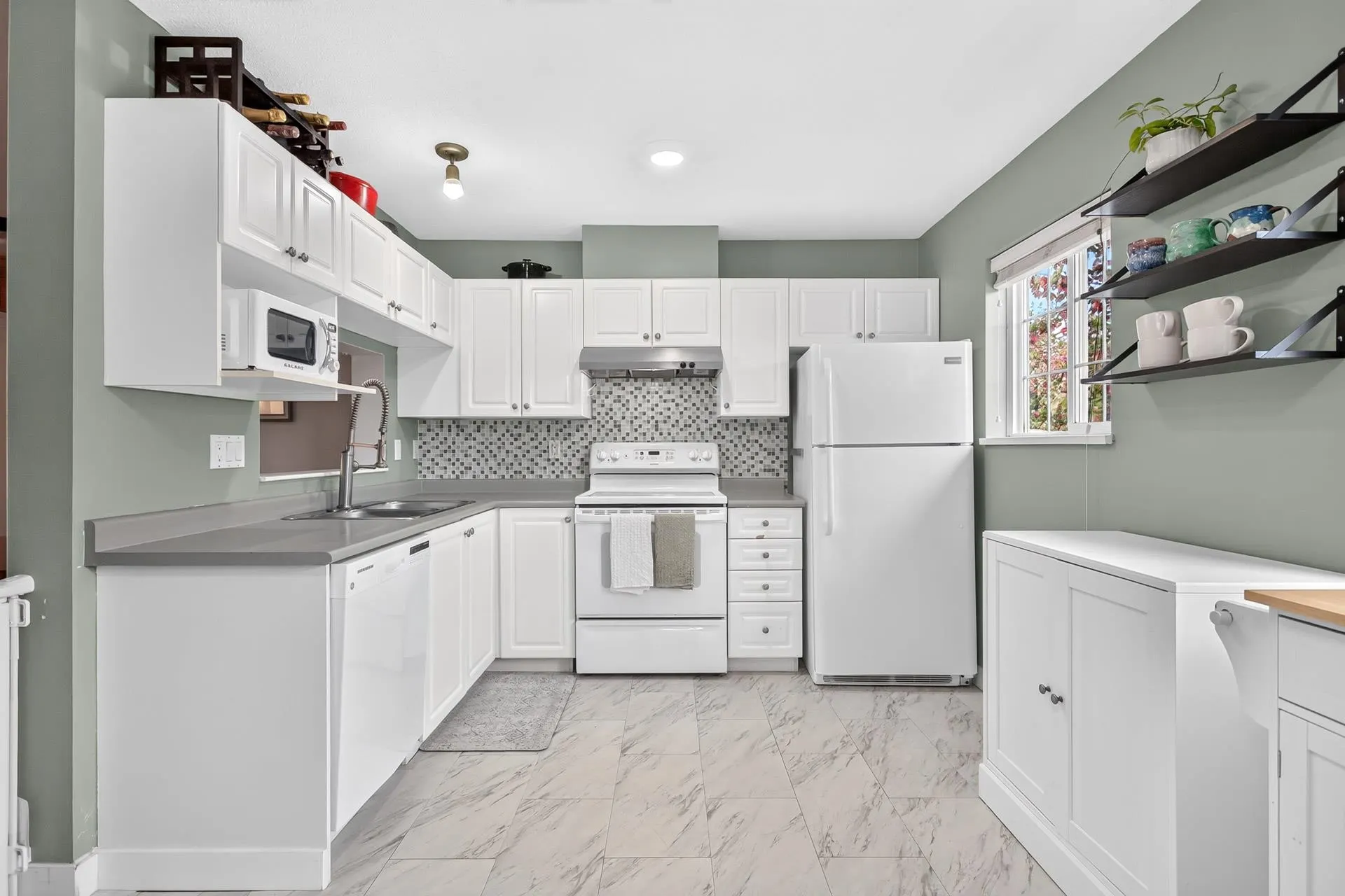 11355 236 Street #10