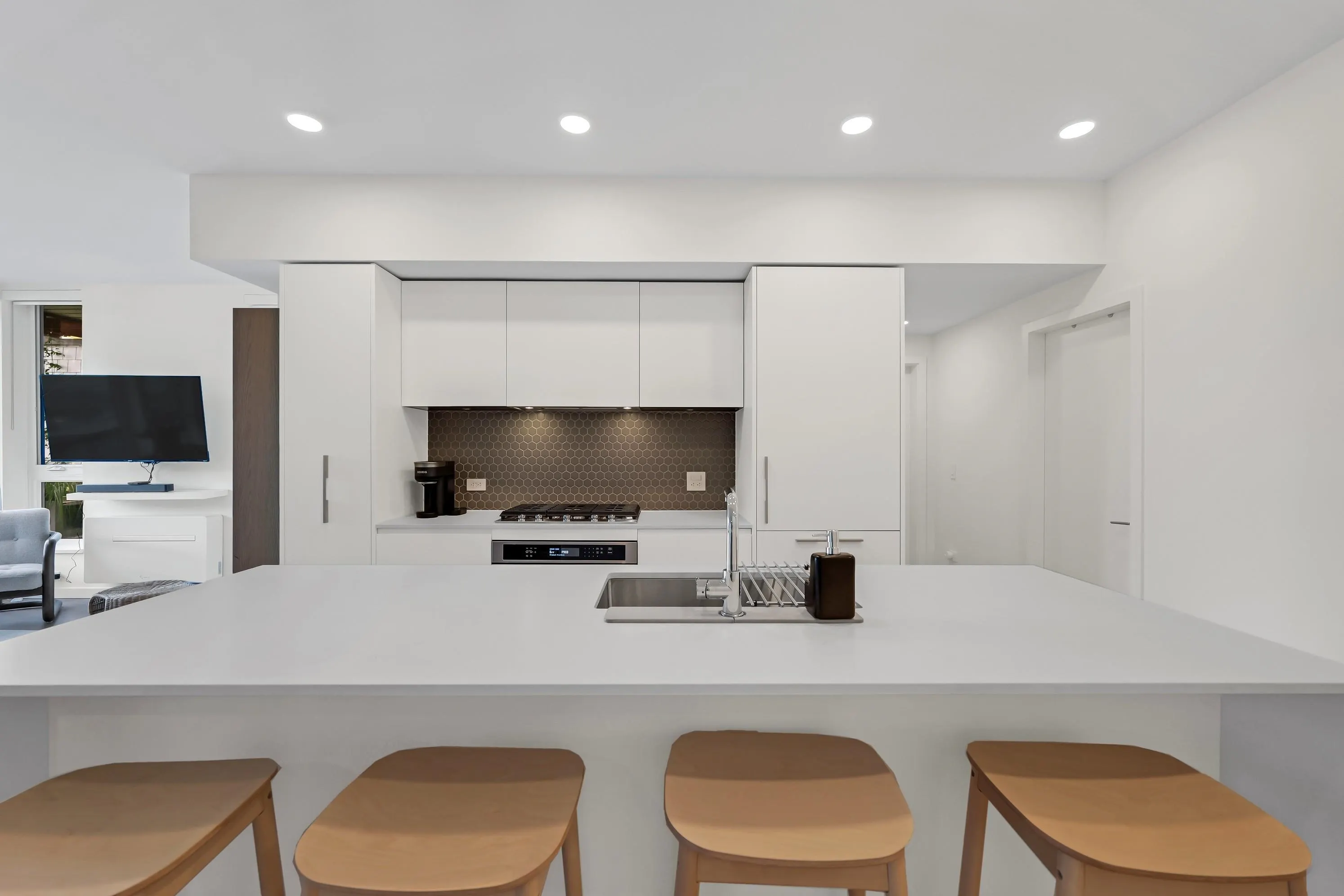 1500 Scott Crescent #221