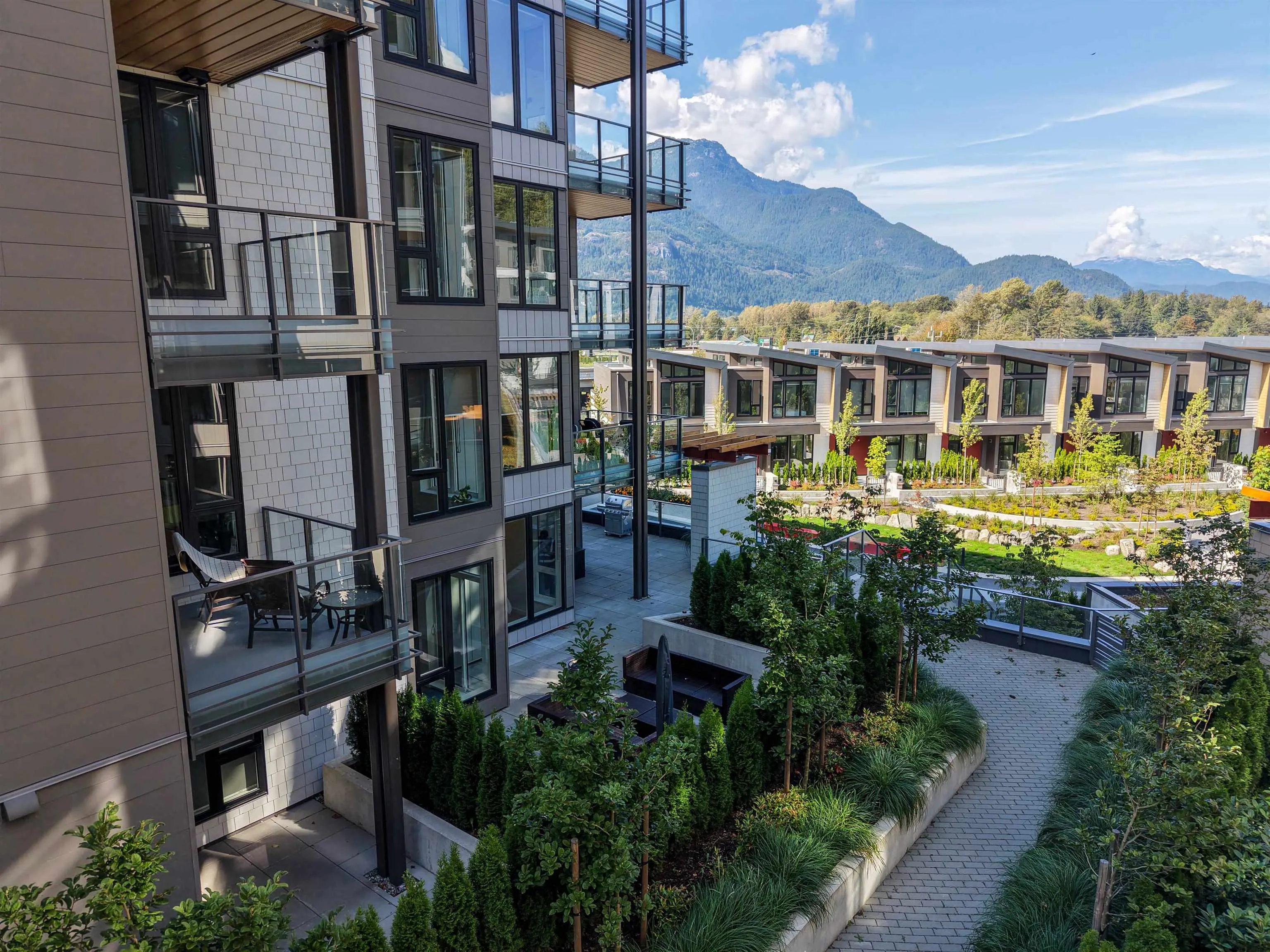 1500 Scott Crescent #221