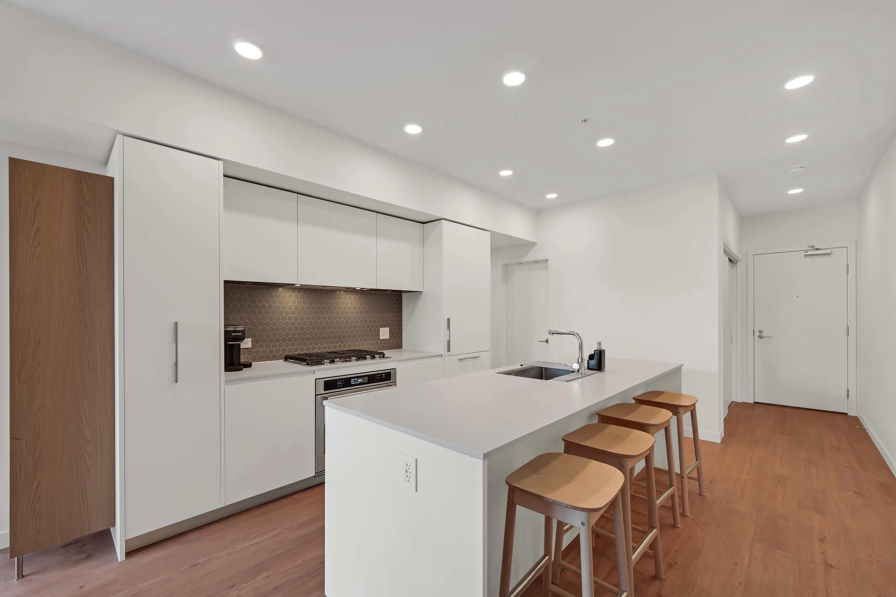 1500 Scott Crescent #221