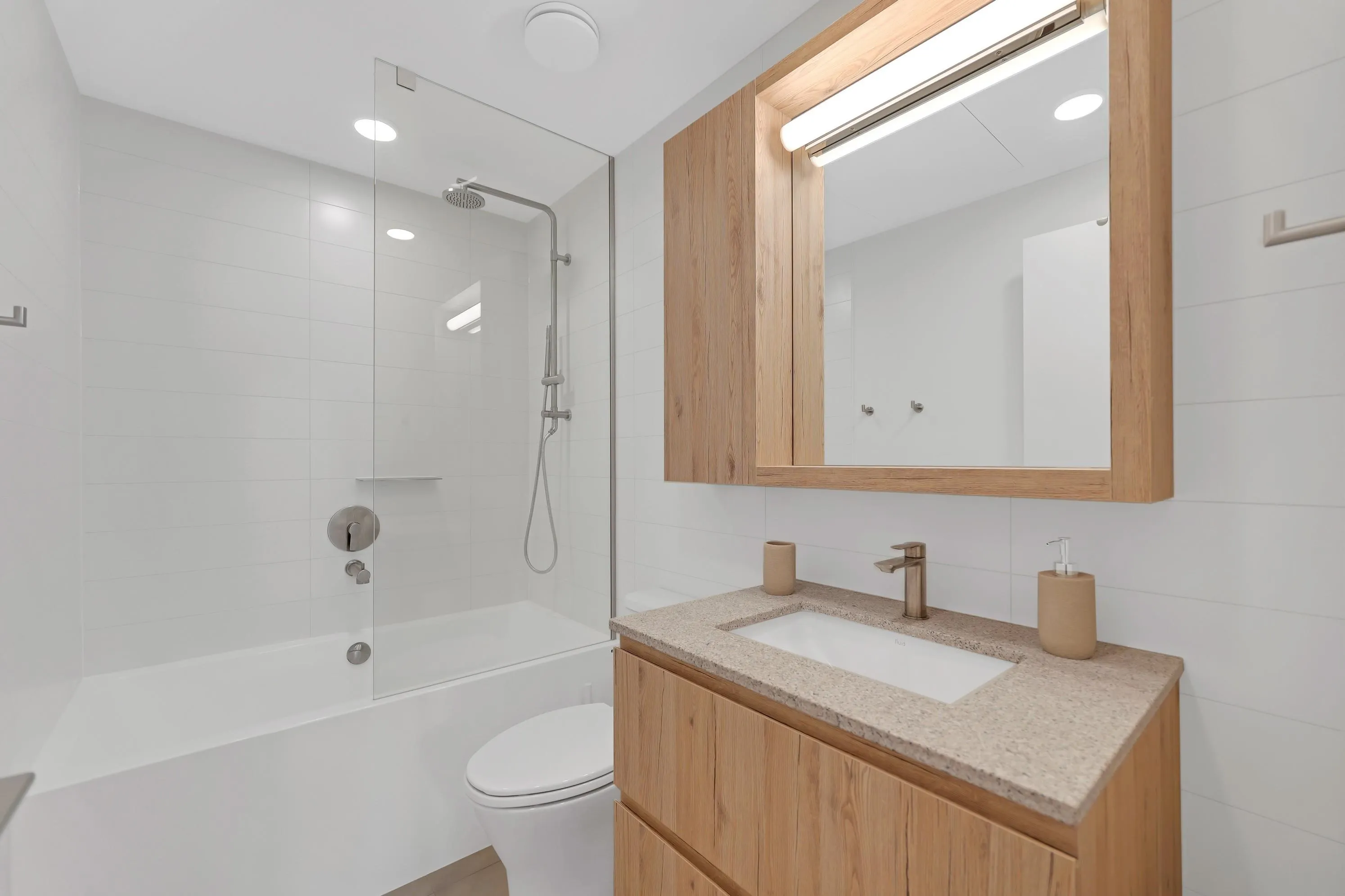 1500 Scott Crescent #221