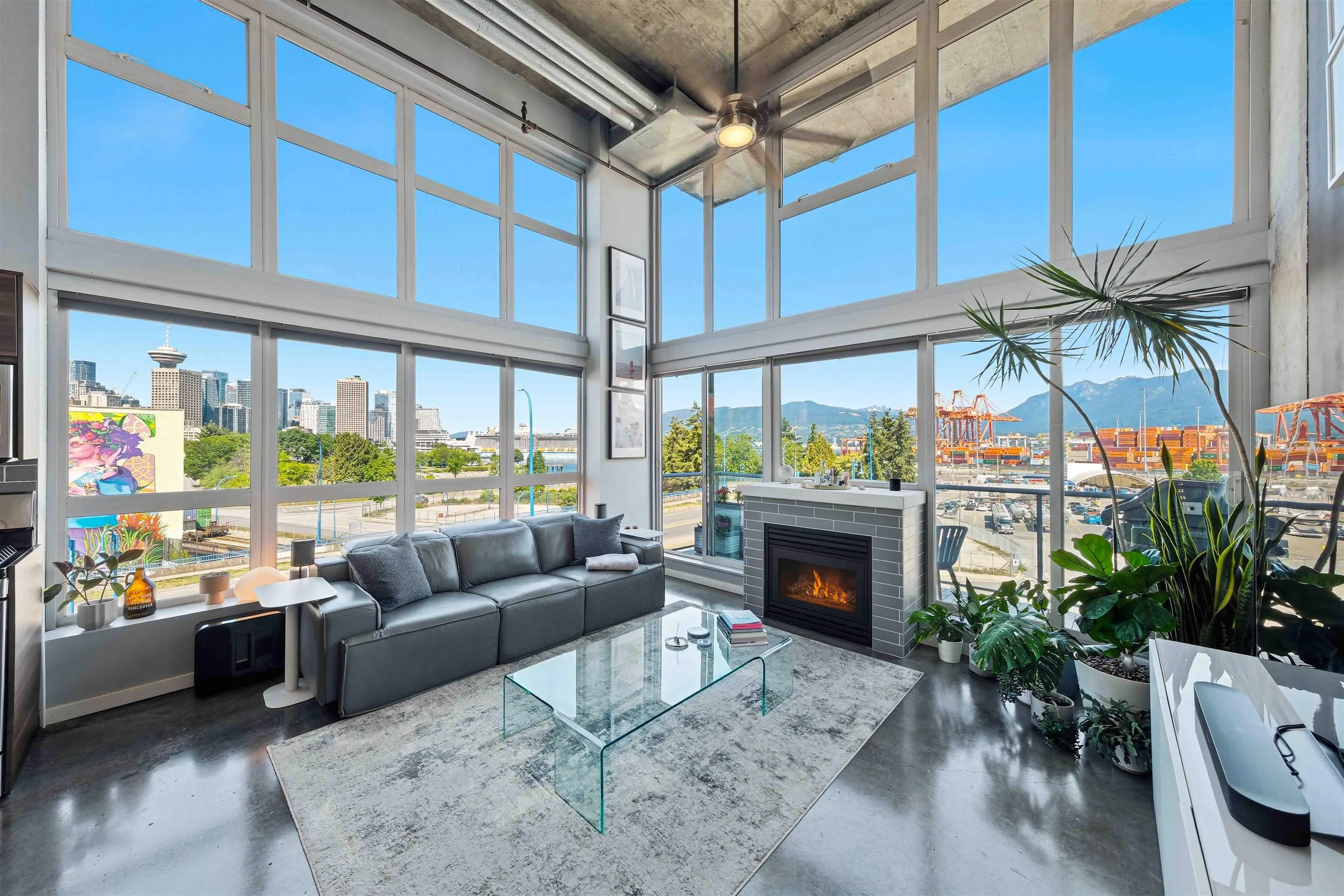289 Alexander Street #407