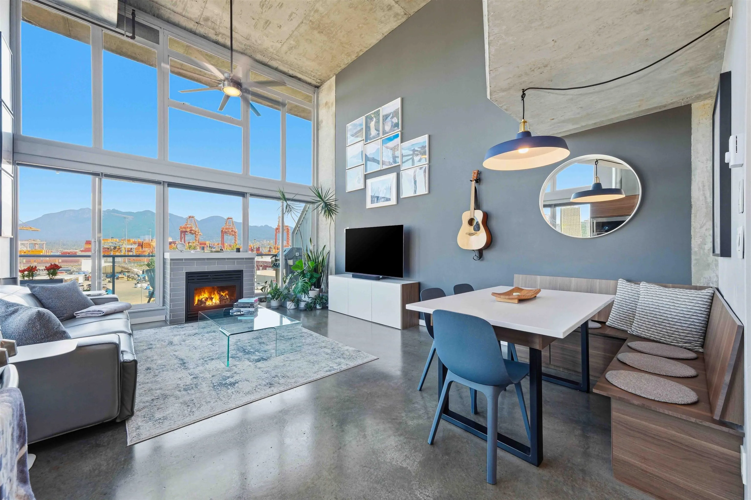 289 Alexander Street #407