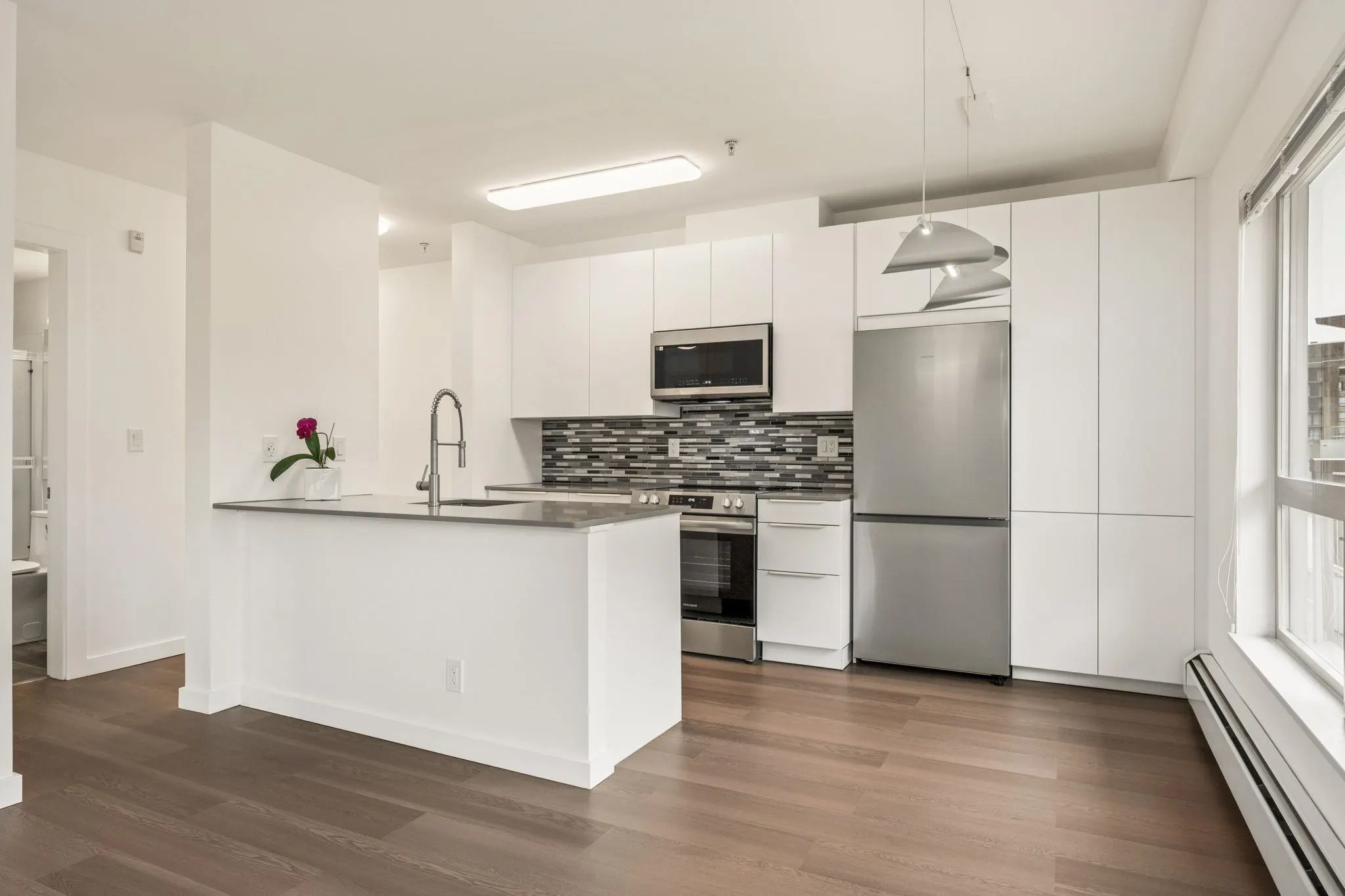 1033 St. Georges Avenue #303