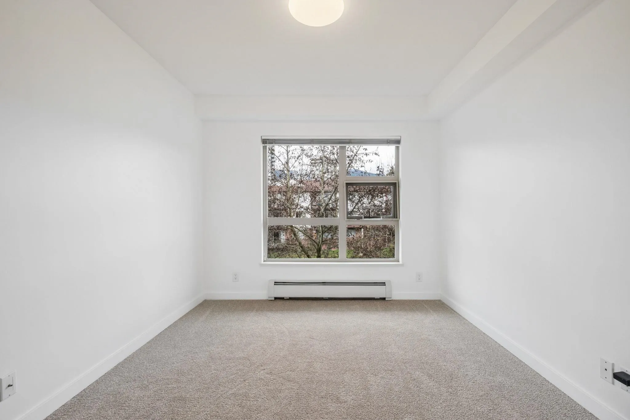 1033 St. Georges Avenue #303