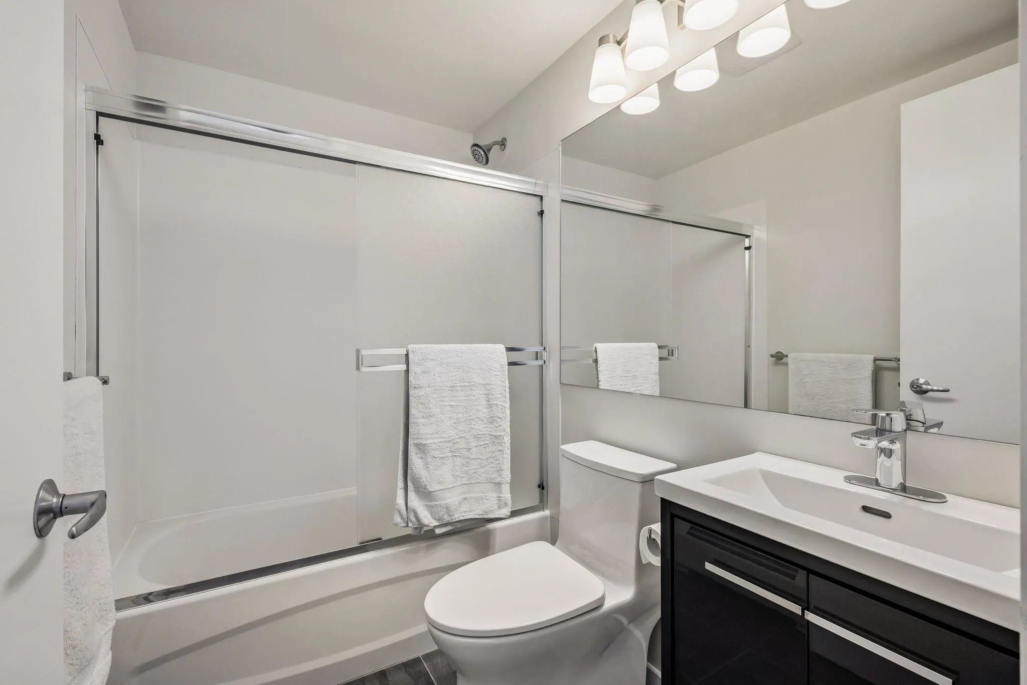 1033 St. Georges Avenue #303