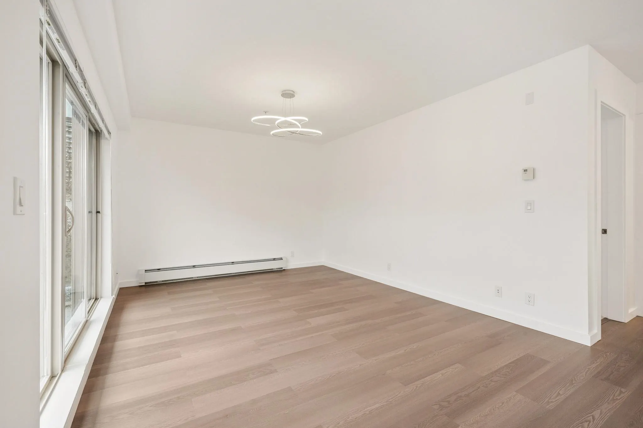 1033 St. Georges Avenue #303