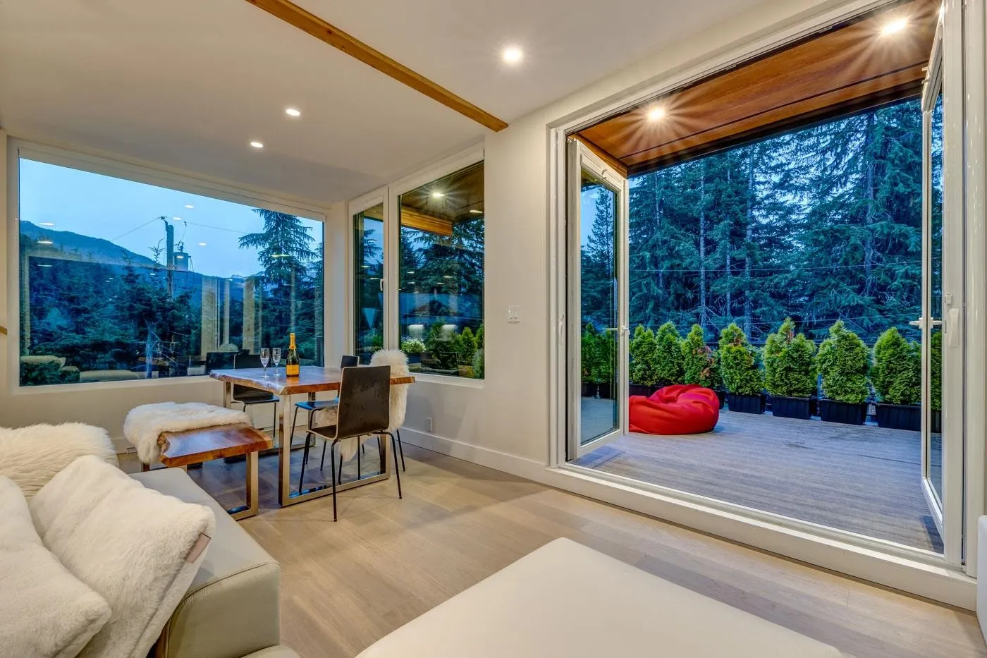 9391 Emerald Drive