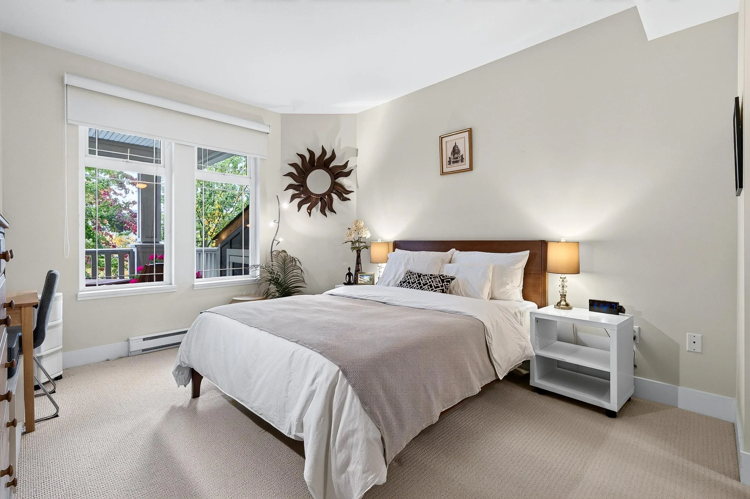15392 16a Avenue #215