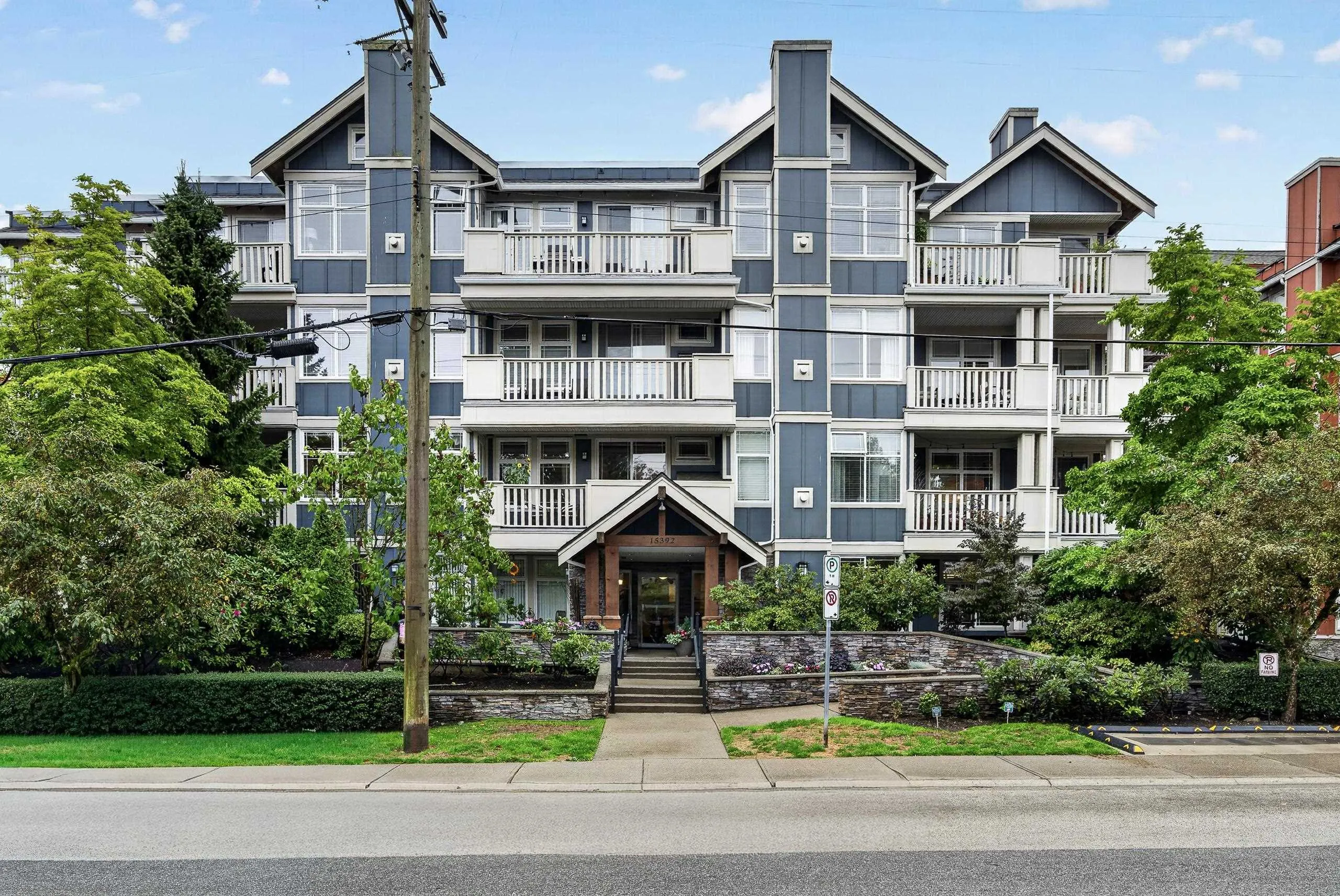 15392 16a Avenue #215