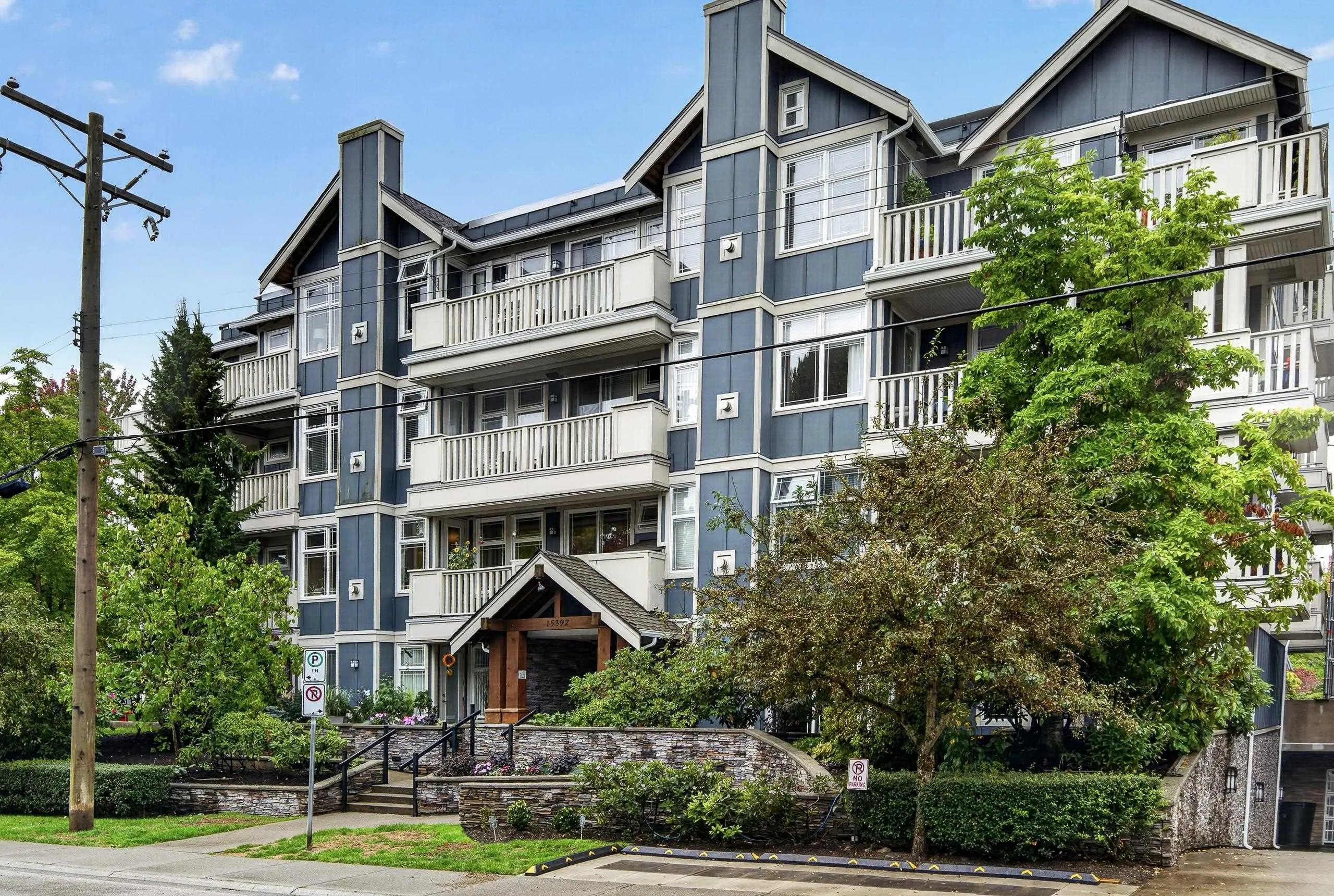 15392 16a Avenue #215