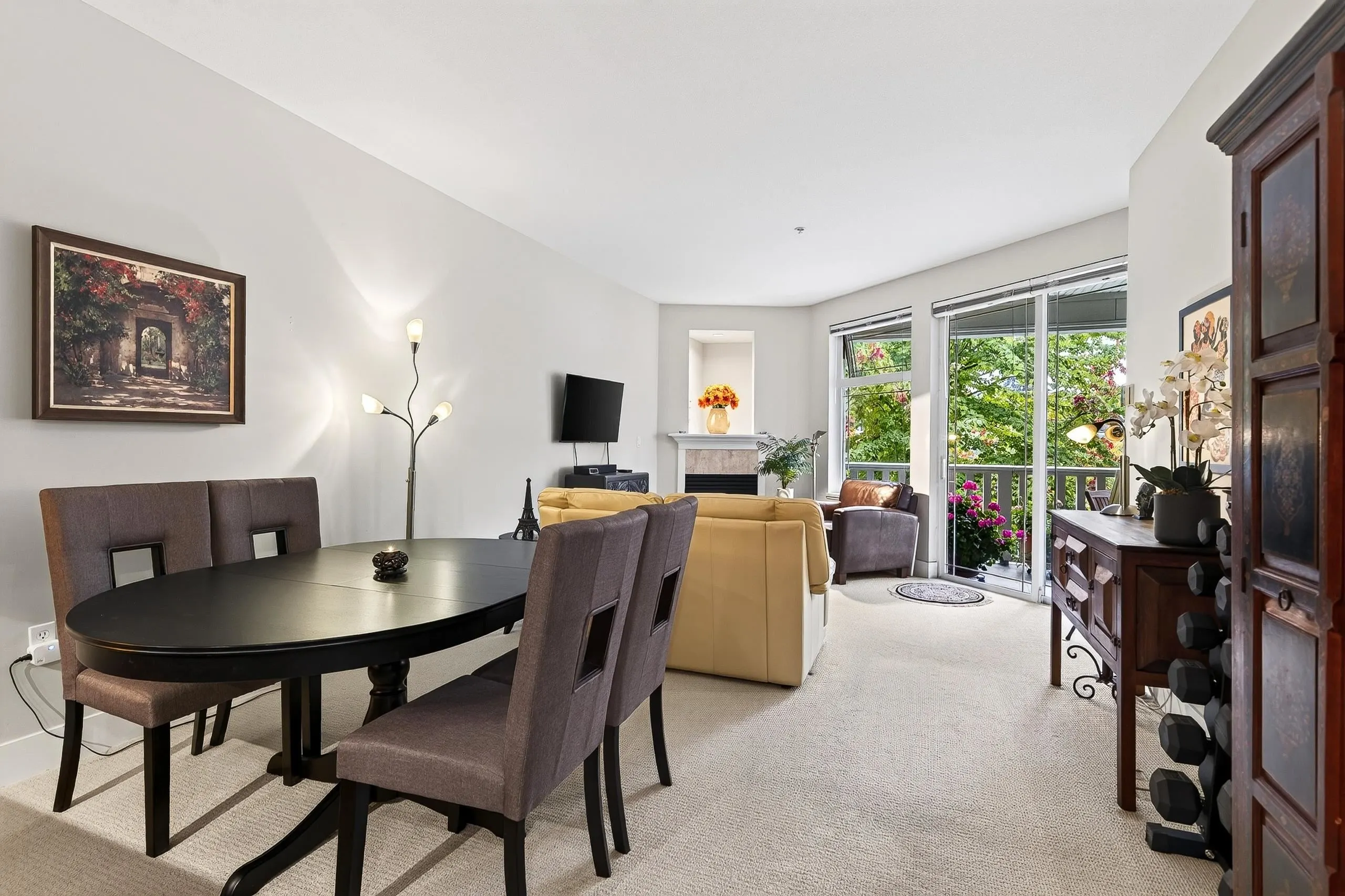 15392 16a Avenue #215