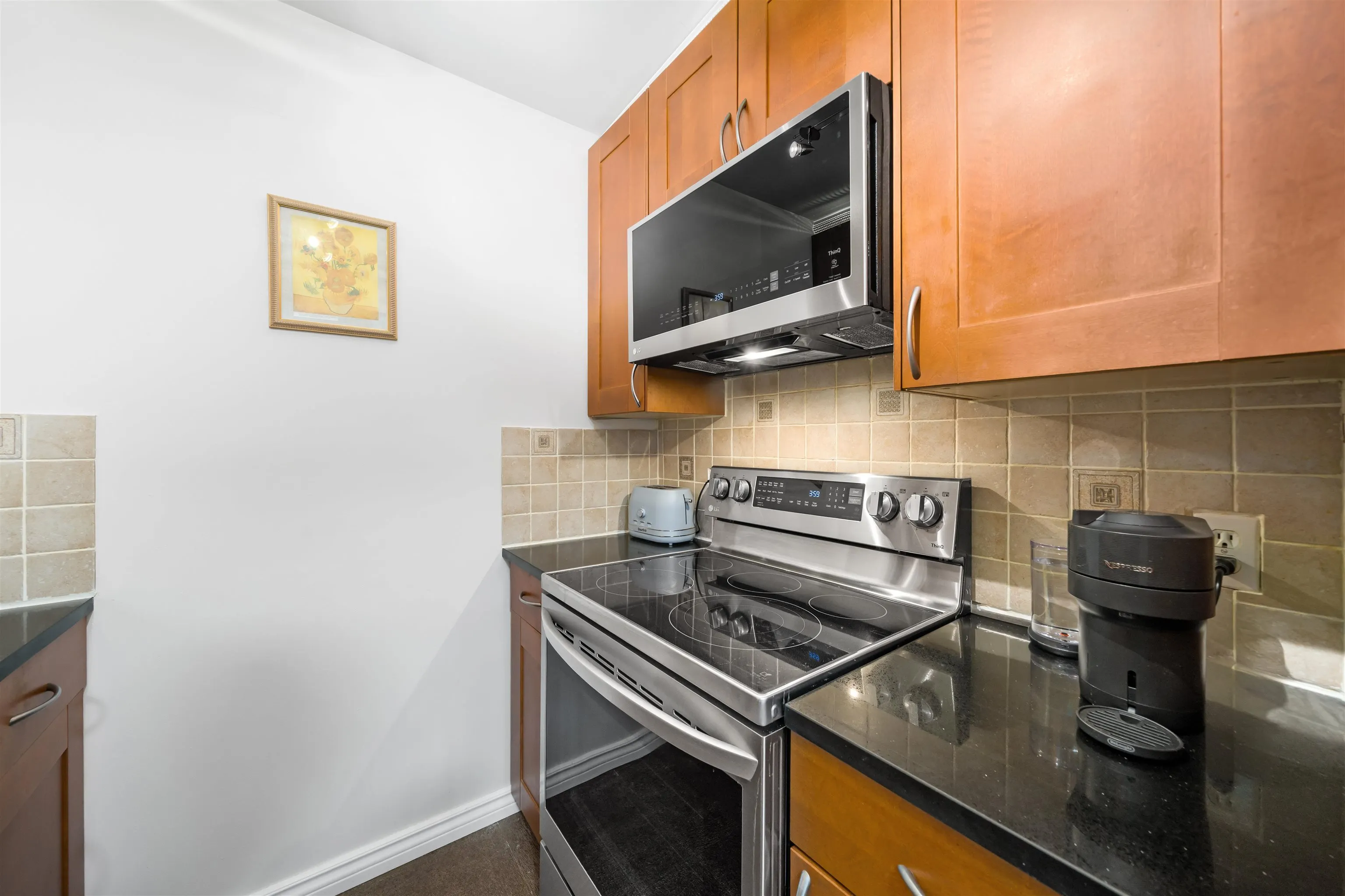 1060 Alberni Street #1403