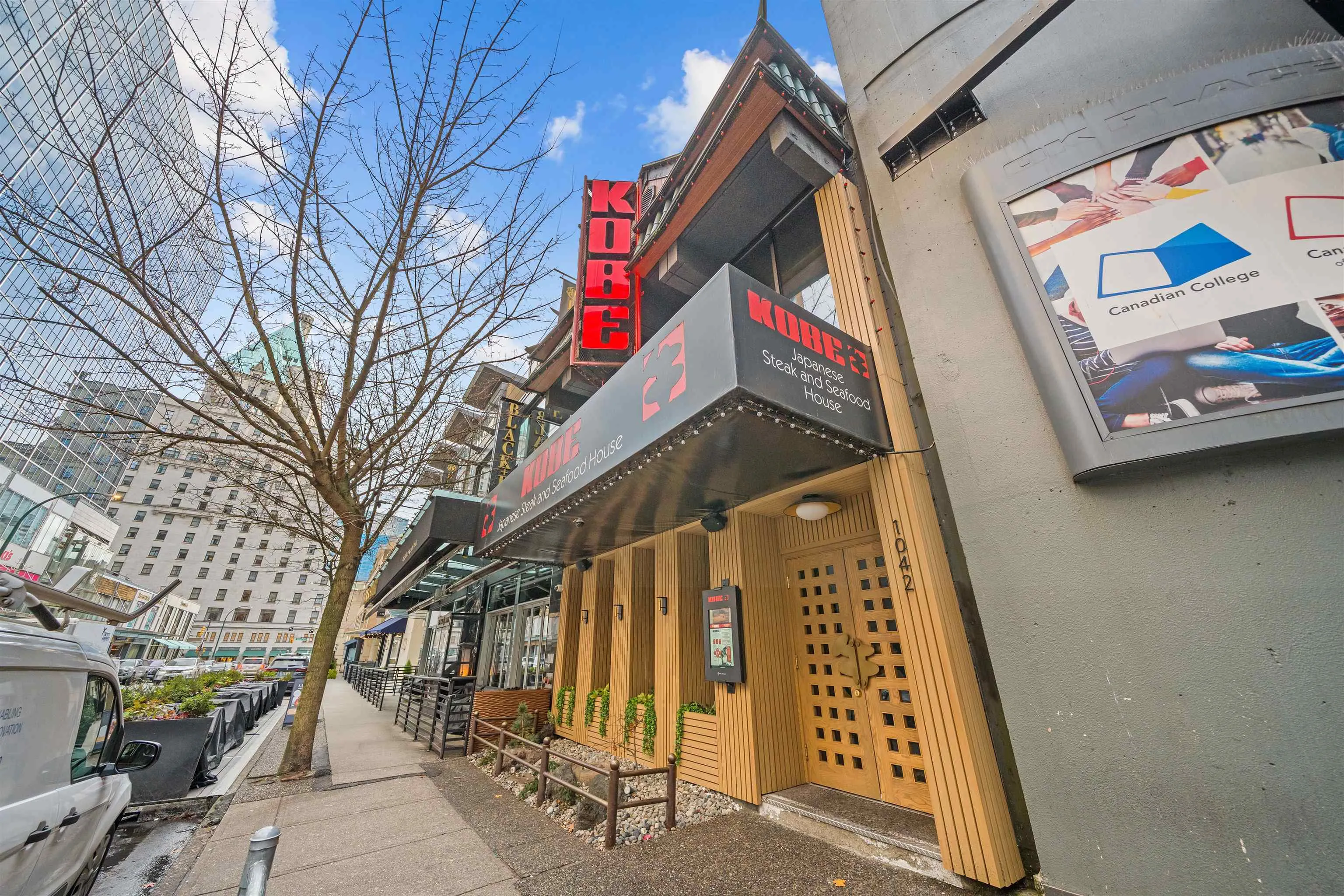 1060 Alberni Street #1403
