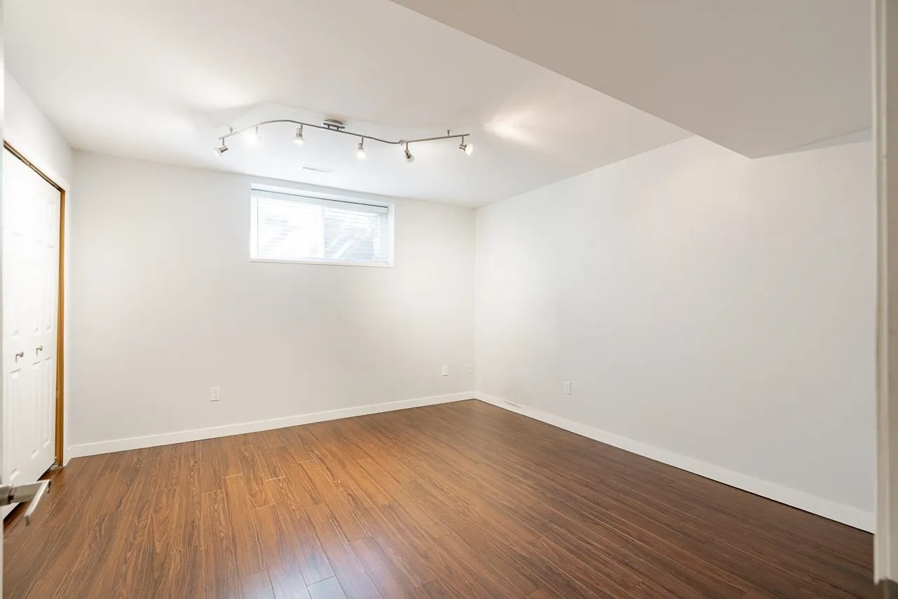 20788 87 Avenue #9