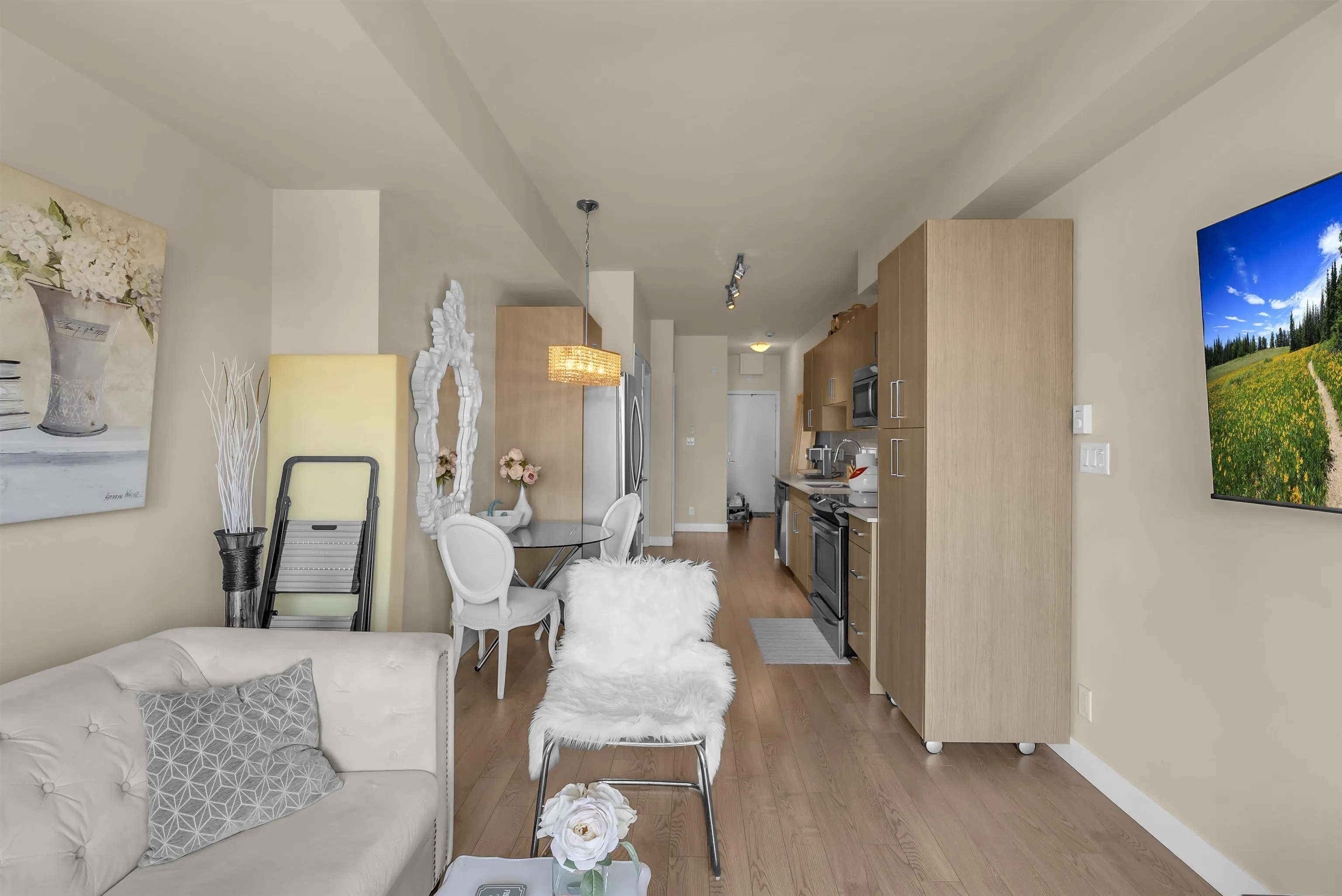 388 Kootenay Street #505