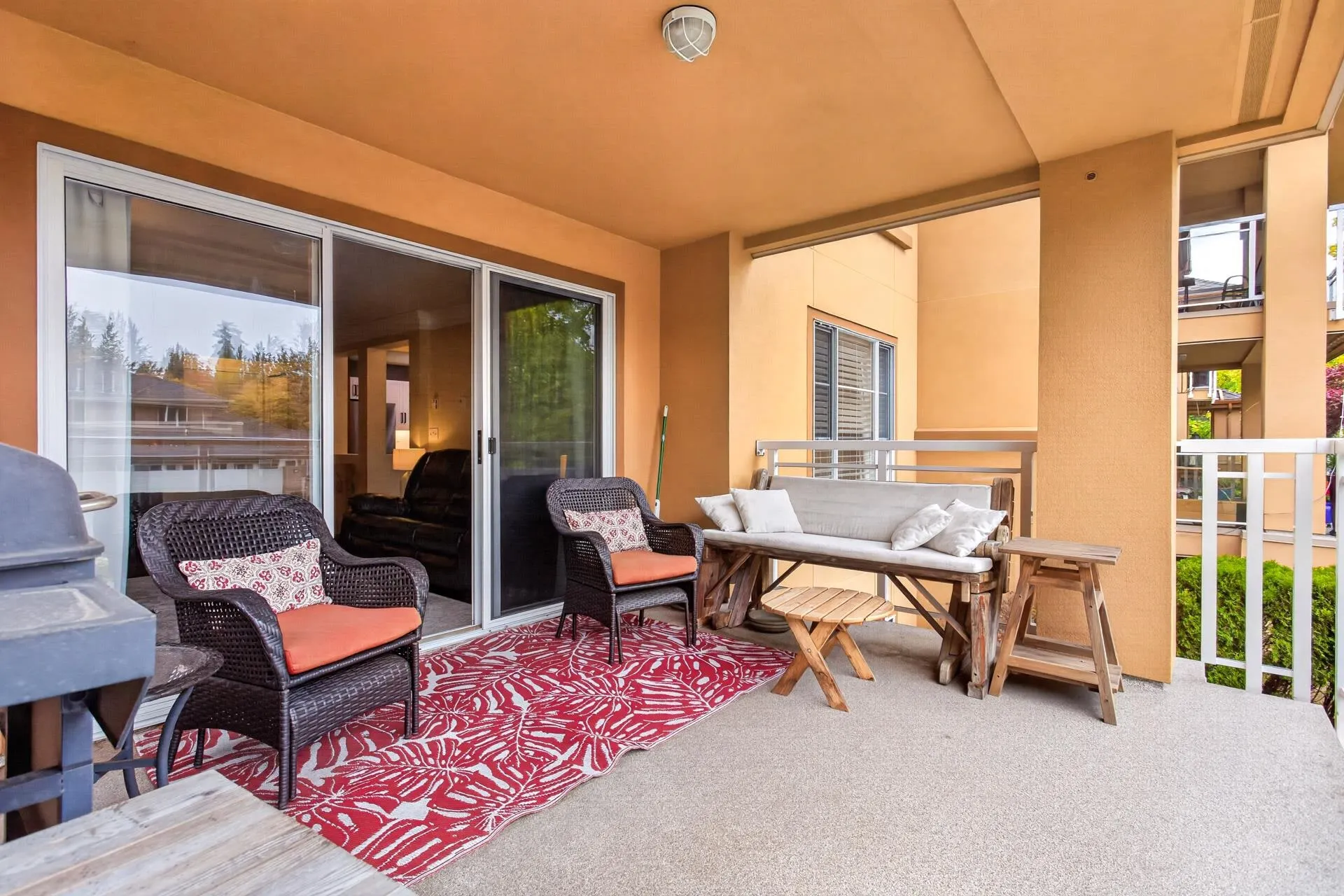 15155 22 Avenue #208