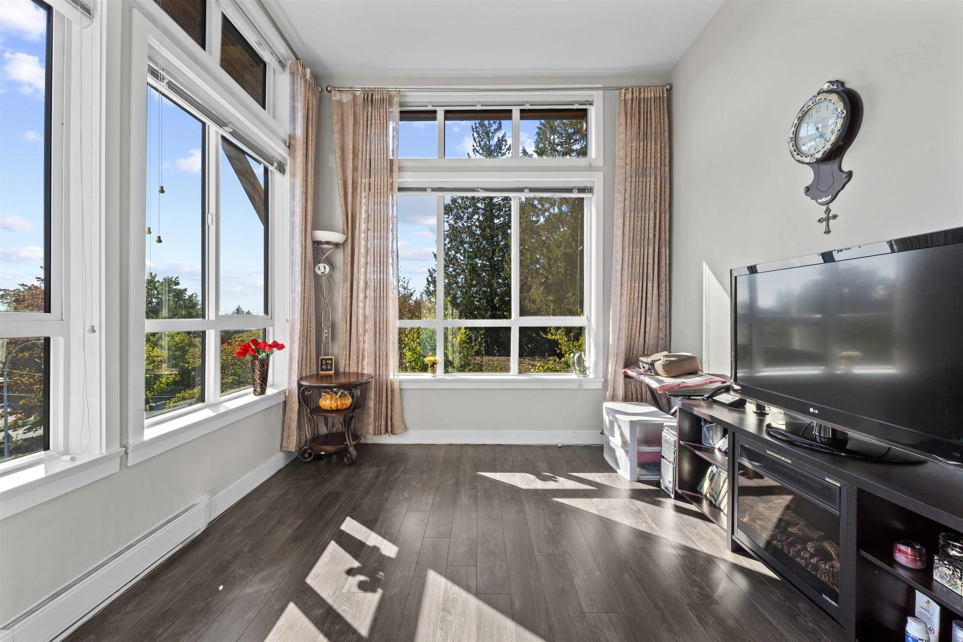 10455 154 Street #401
