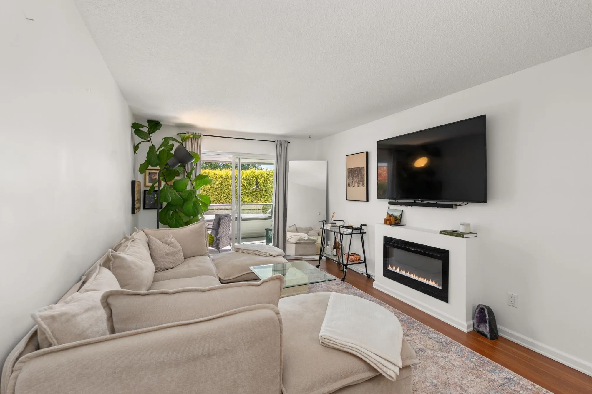 1341 George Street #111