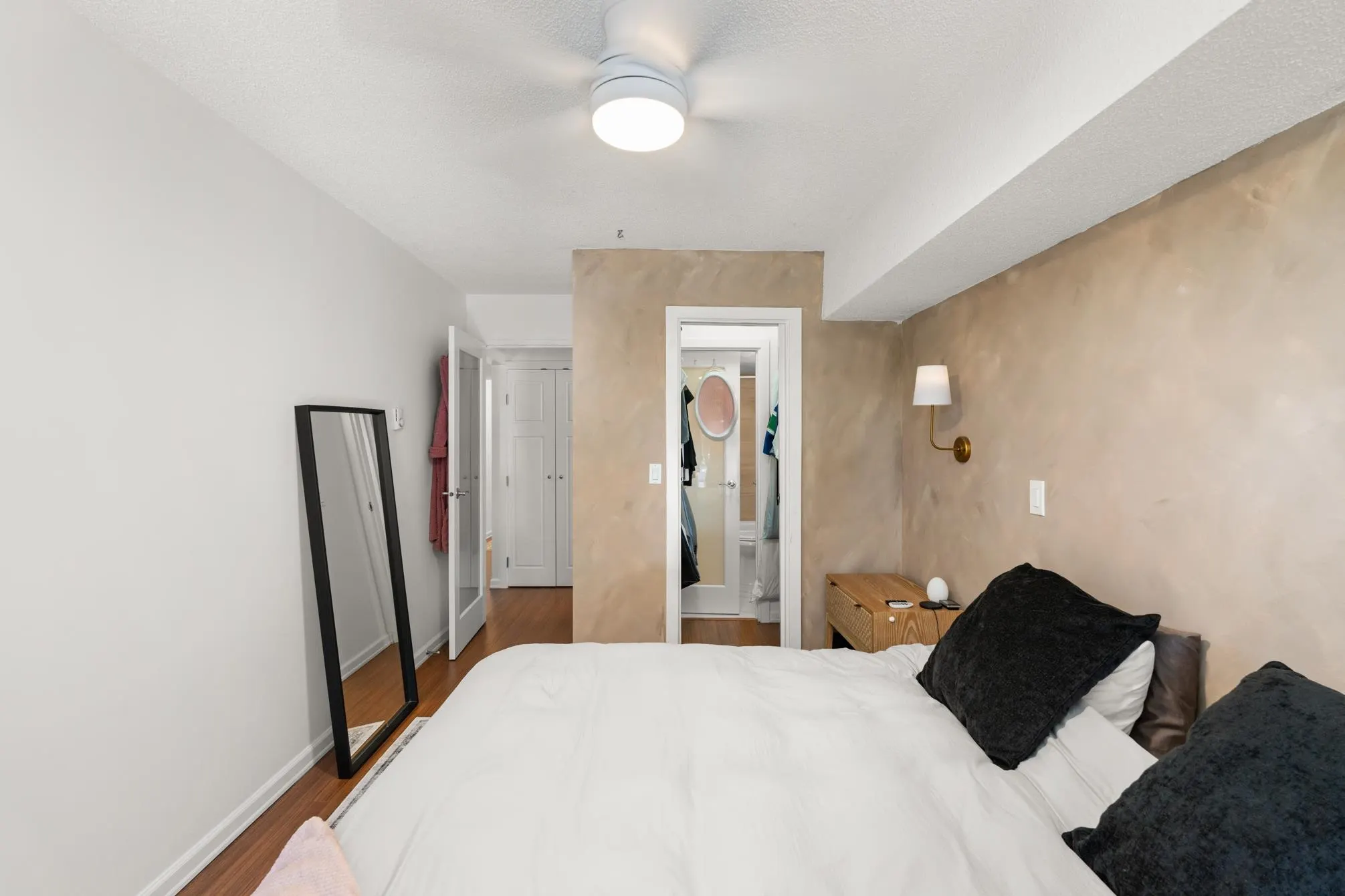 1341 George Street #111