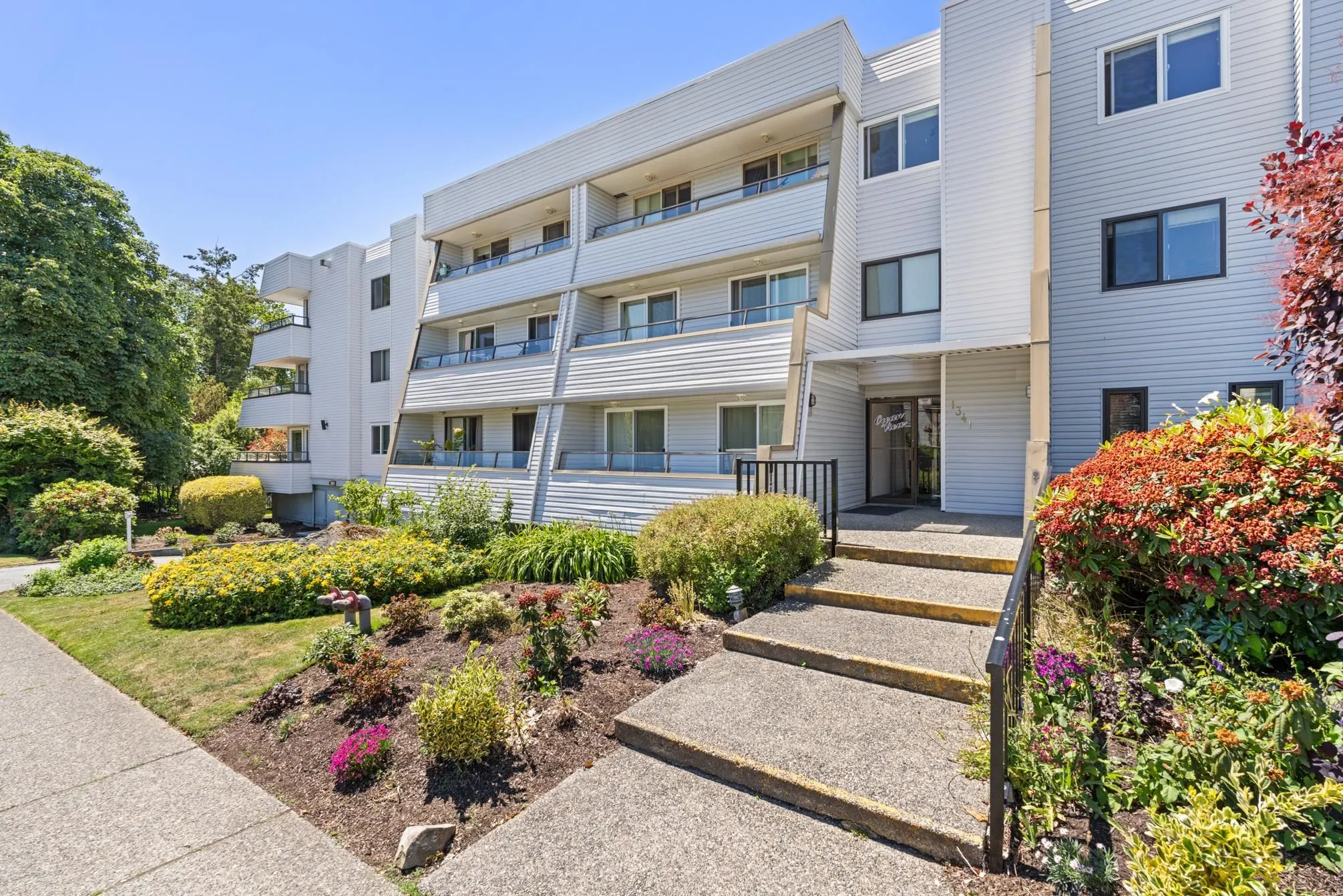 1341 George Street #111